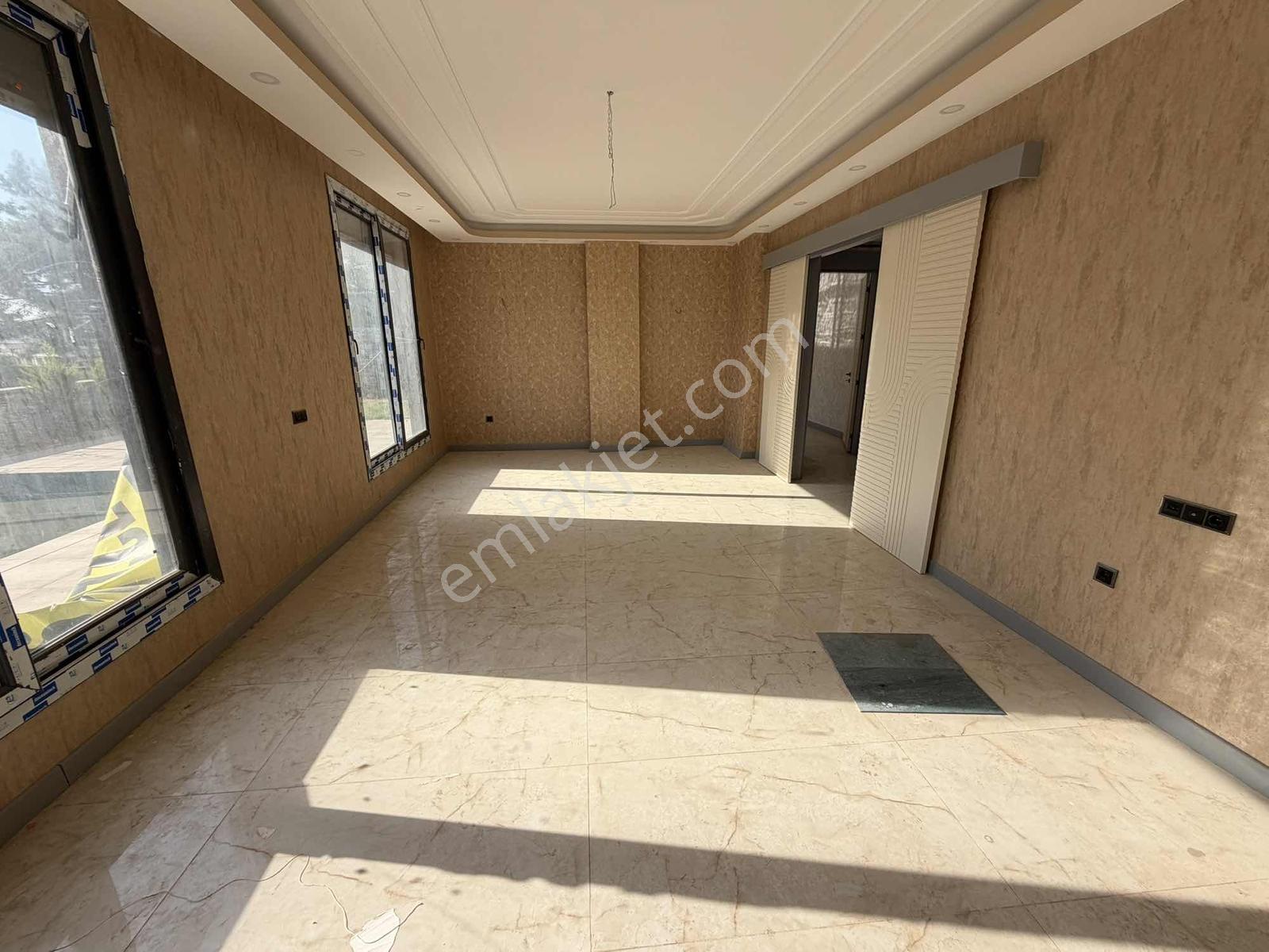 Site İçinde Lüks Satılık Villa — fotoğraf 2