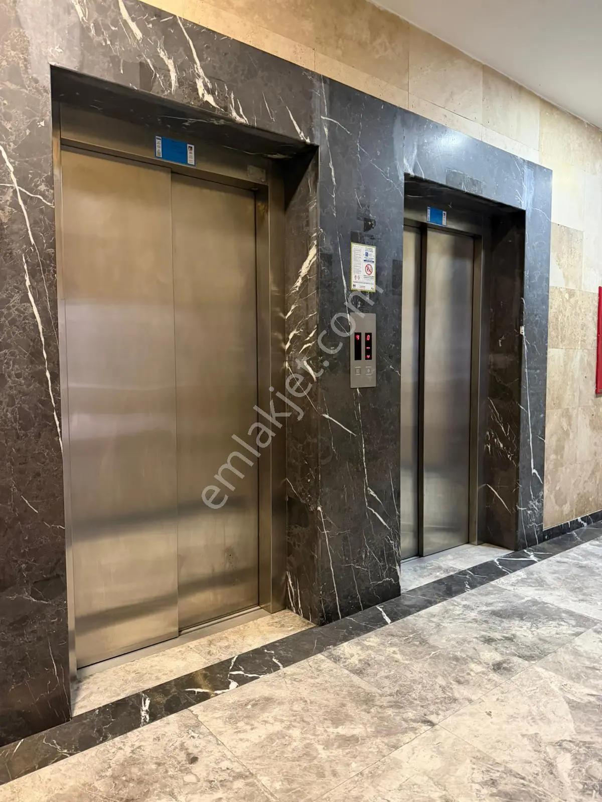 Mertcan'dan Ary Efedra Sitesi İçinde Balkonlu Geniş Ferah 2+1 — fotoğraf 17