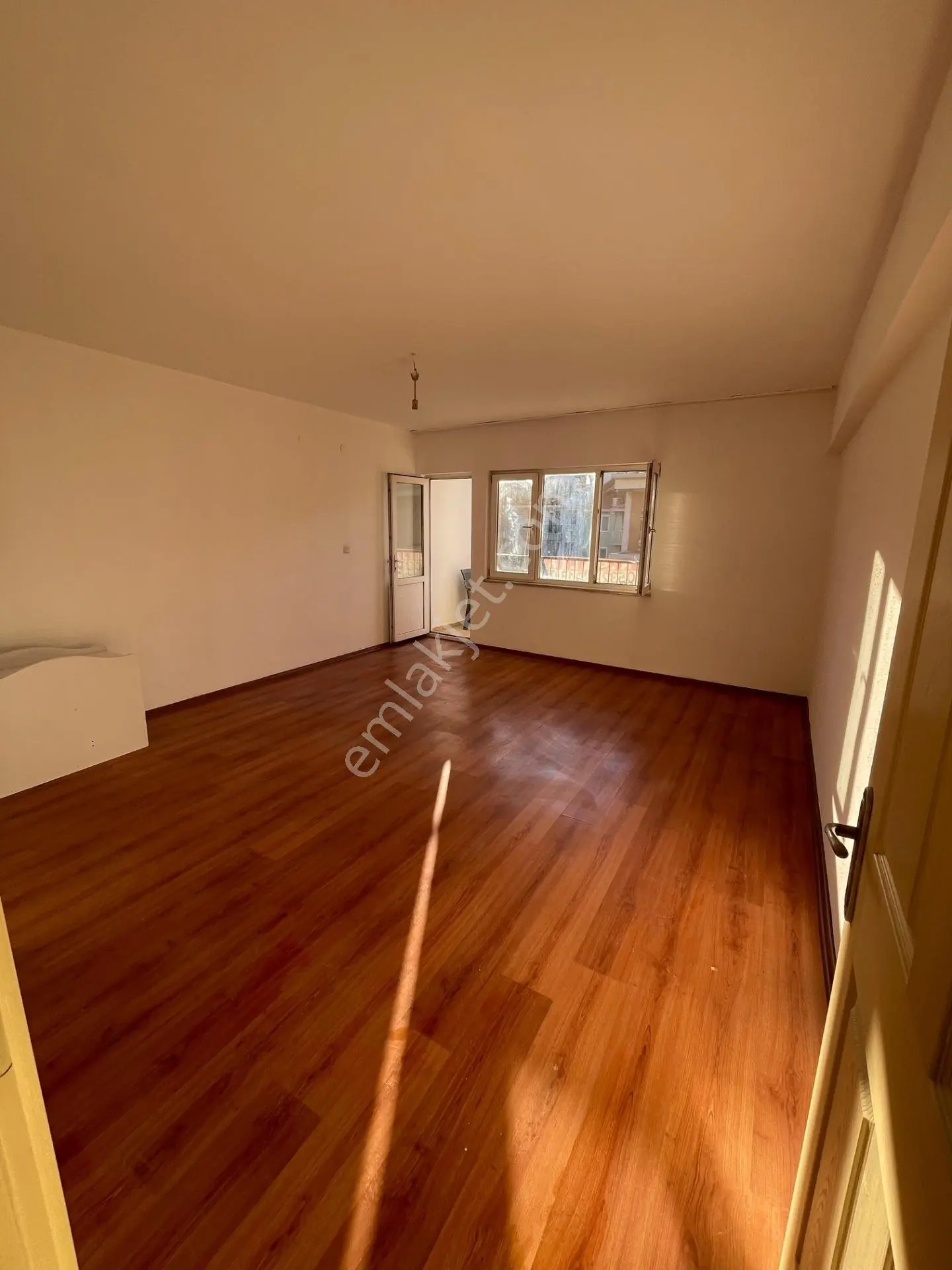 Manzara Emlaktan Satılık 2+1 Daire