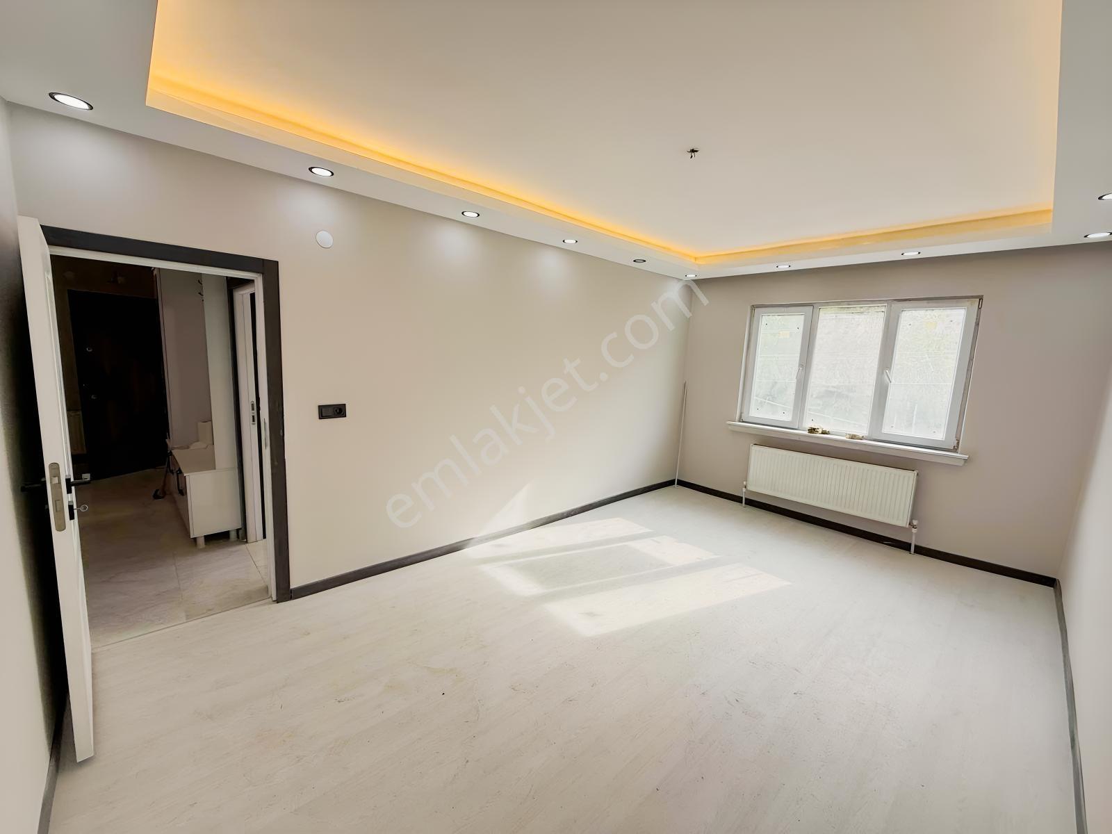 Emek Mah. Ertaş Caddesi Yakını 3+1 130m2 Arakat Daire — fotoğraf 2