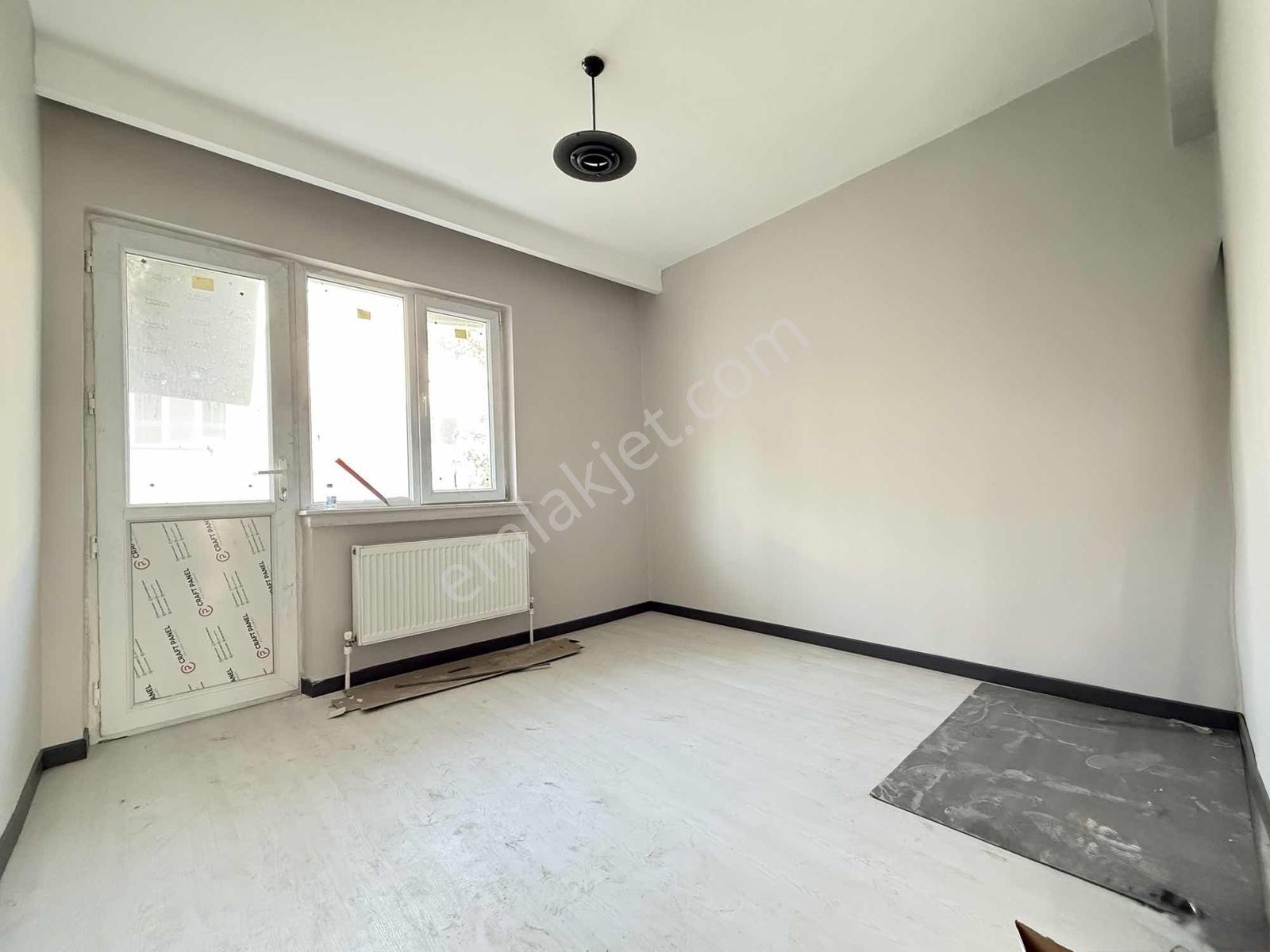 Emek Mah. Ertaş Caddesi Yakını 3+1 130m2 Arakat Daire — fotoğraf 6
