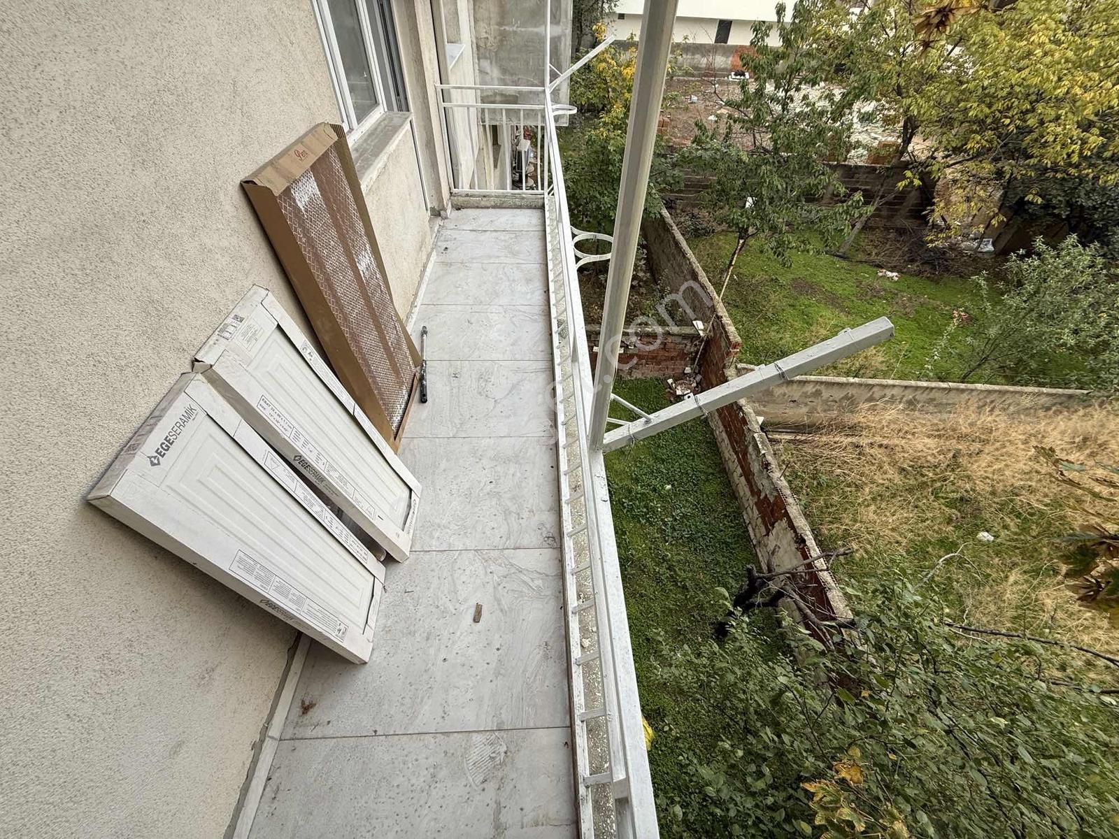 Emek Mah. Ertaş Caddesi Yakını 3+1 130m2 Arakat Daire — fotoğraf 9