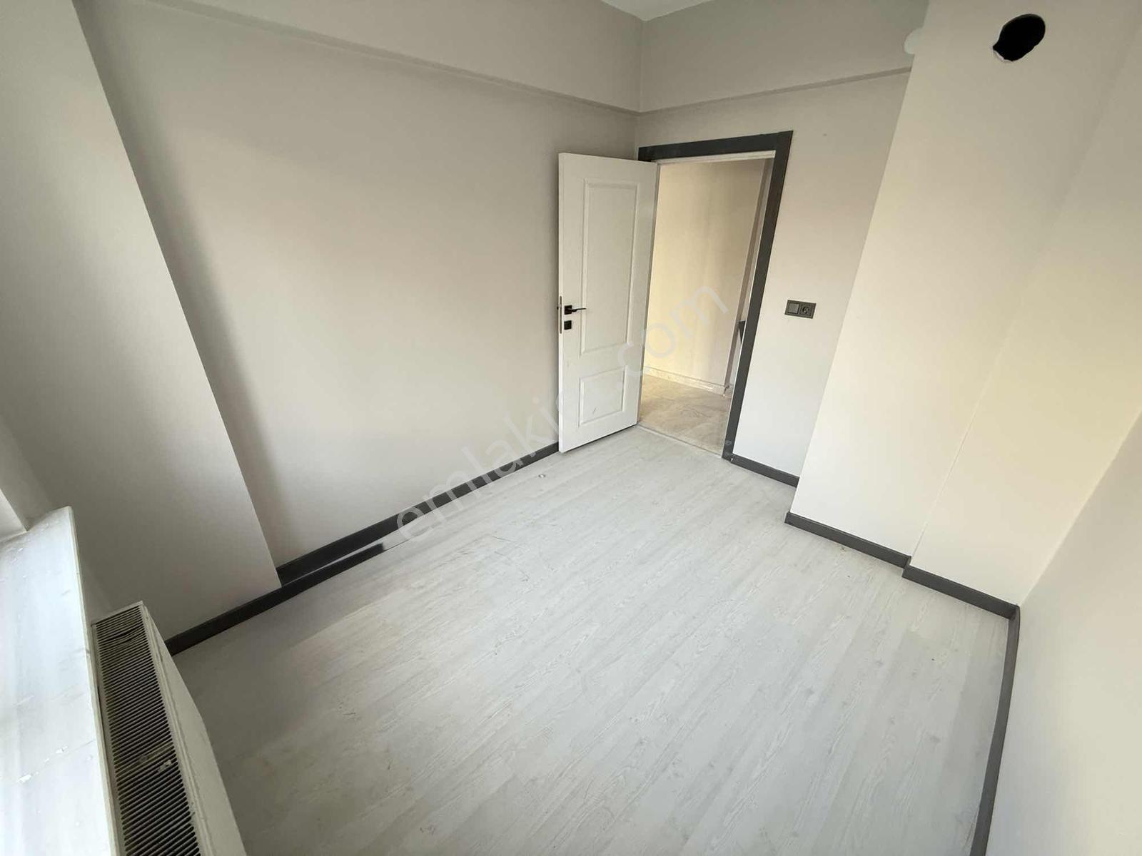 Emek Mah. Ertaş Caddesi Yakını 3+1 130m2 Arakat Daire — fotoğraf 15