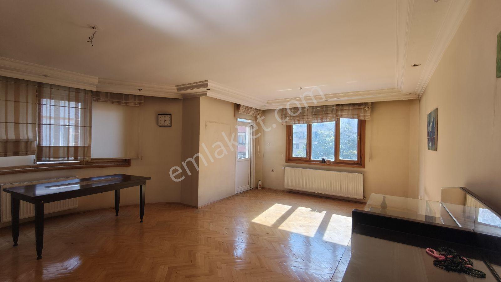 Balgat Ceyhun Atıf Kansu Caddesinde Satılık 3+1 Boş Daire — fotoğraf 8