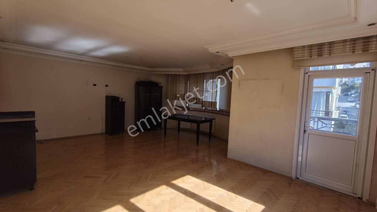Balgat Ceyhun Atıf Kansu Caddesinde Satılık 3+1 Boş Daire — fotoğraf 9