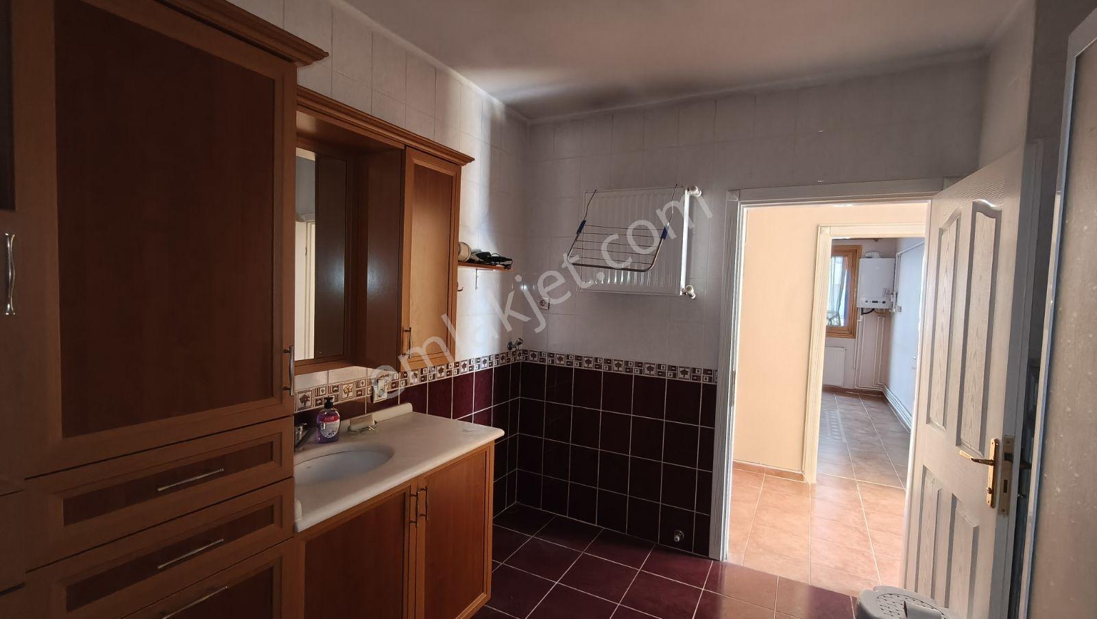Balgat Ceyhun Atıf Kansu Caddesinde Satılık 3+1 Boş Daire — fotoğraf 20