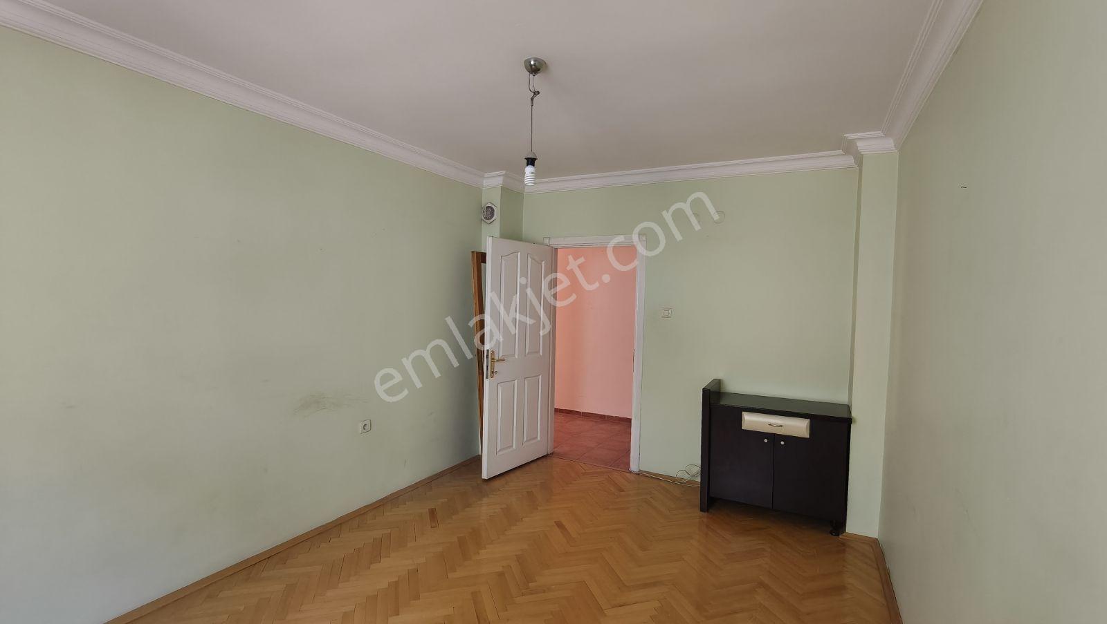 Balgat Ceyhun Atıf Kansu Caddesinde Satılık 3+1 Boş Daire — fotoğraf 21