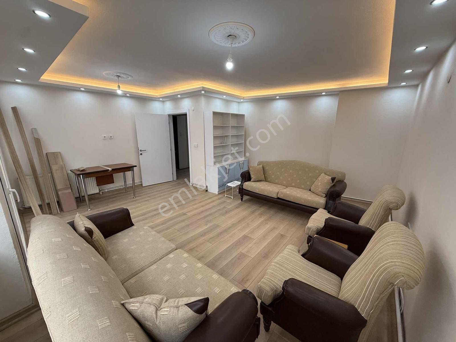 Yeşilyurt Yıldız Caddesi Üzeri 3+1 Doğalgazlı Arakat Çift Cephe — fotoğraf 6