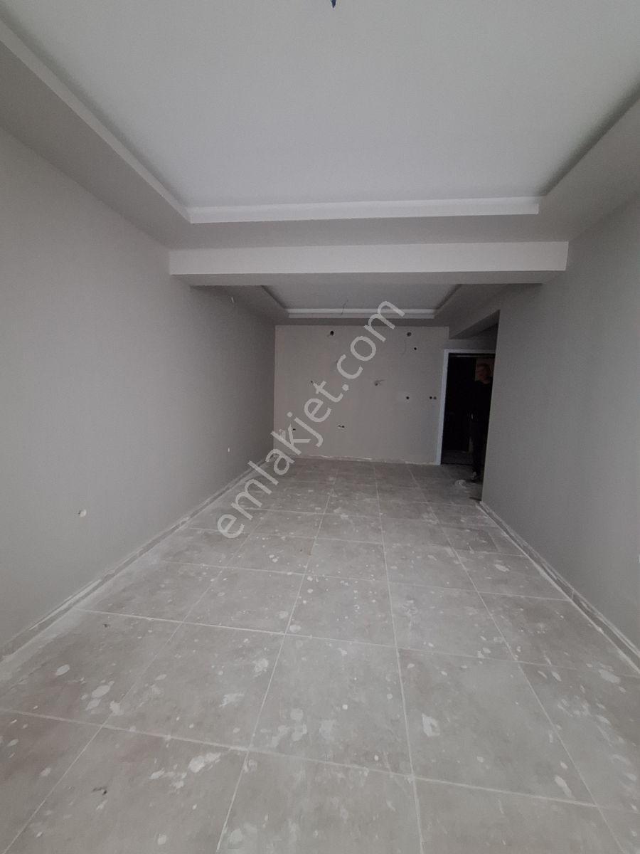 Buluruzdan Cumhuriyet Mah Satılık Geniş 1+1 Daire — fotoğraf 5