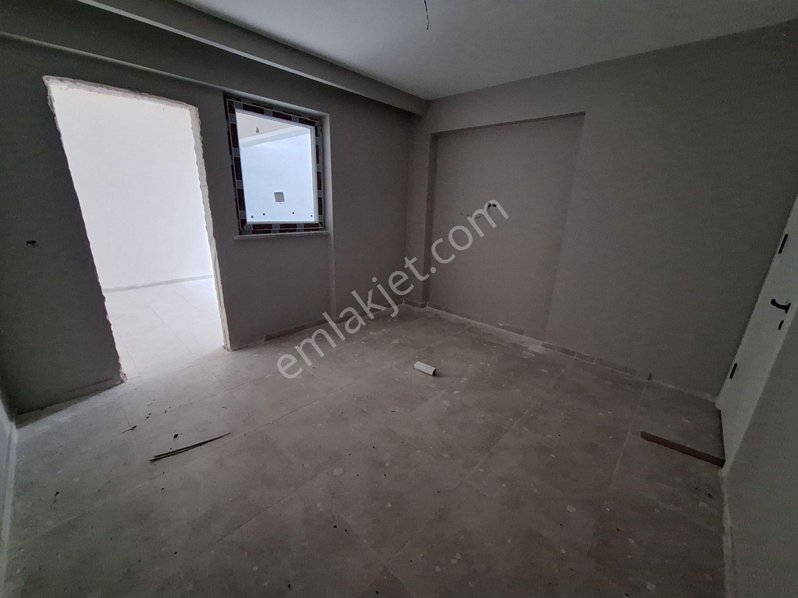 Buluruzdan Cumhuriyet Mah Satılık Geniş 1+1 Daire — fotoğraf 7