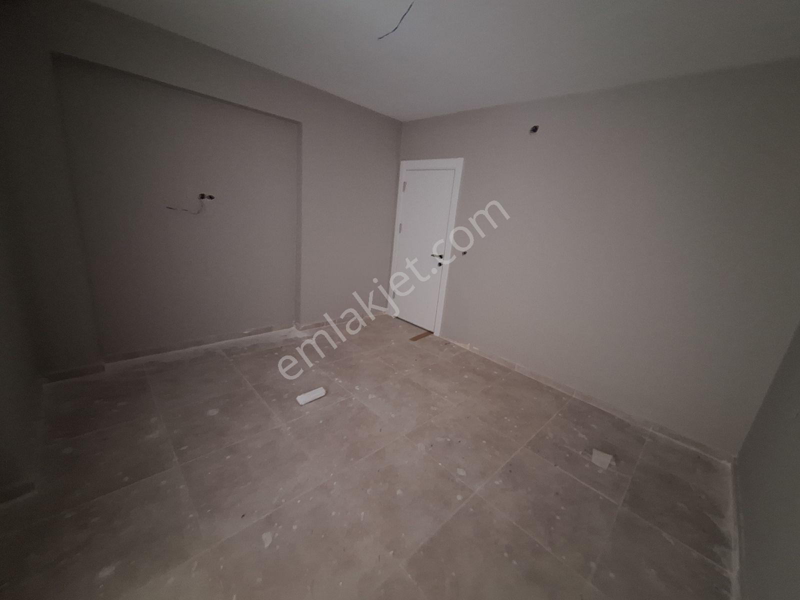 Buluruzdan Cumhuriyet Mah Satılık Geniş 1+1 Daire — fotoğraf 9