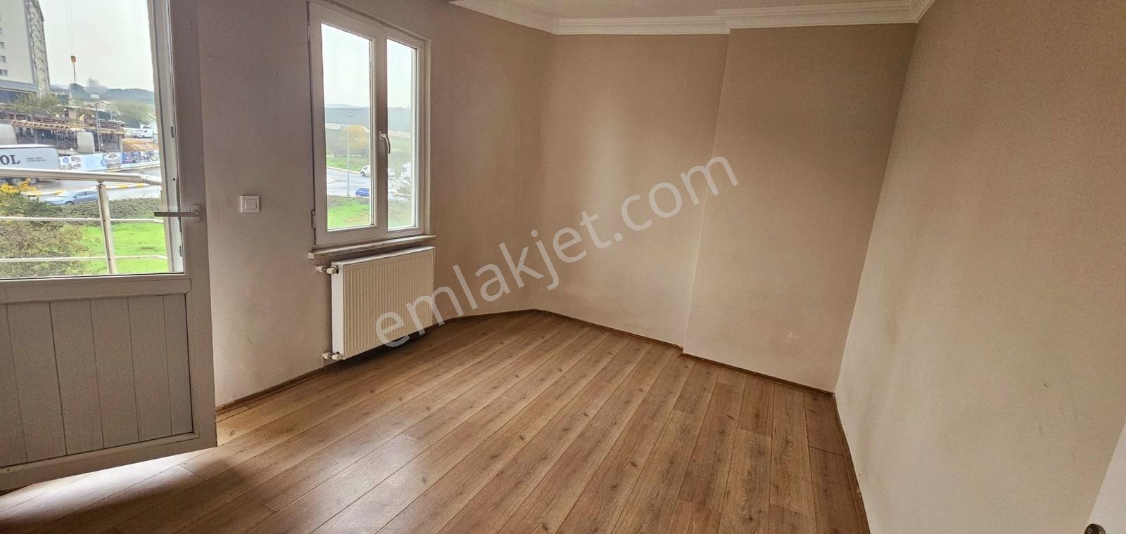 Ahmetyesi Mah Ferah Site İçerisin Temiz Arakat 2+1 Daire — fotoğraf 10