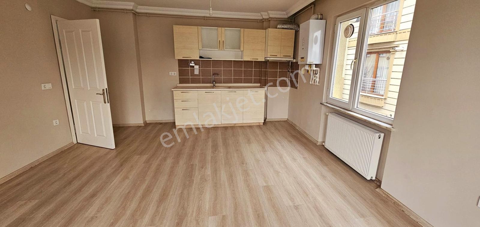 Ahmetyesi Mah Ferah Site İçerisin Temiz Arakat 2+1 Daire — fotoğraf 12