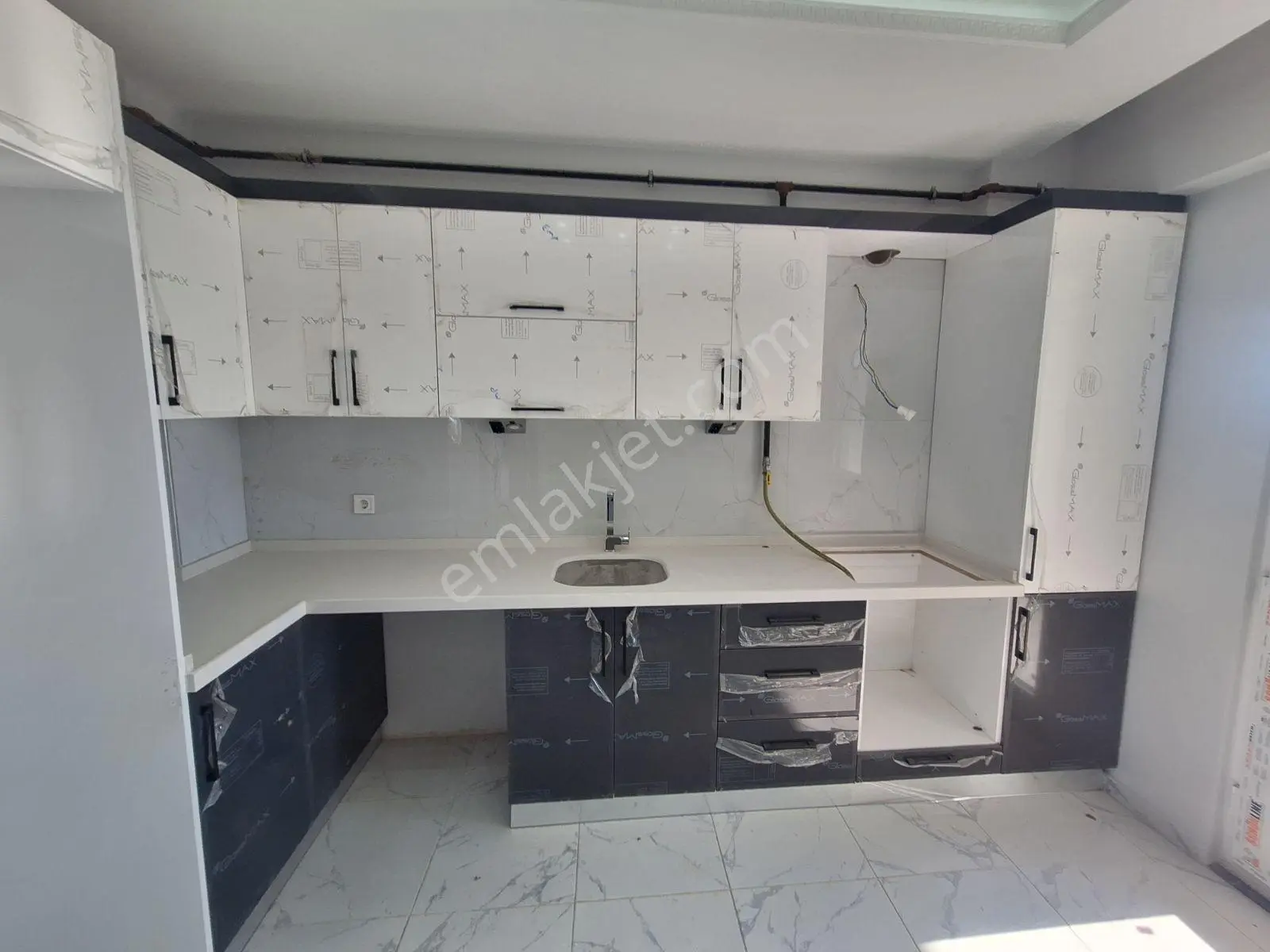 Buluruzdan Edirne Cumhuriyet Mah Satılık 3+1 Lüx Sıfır Daire