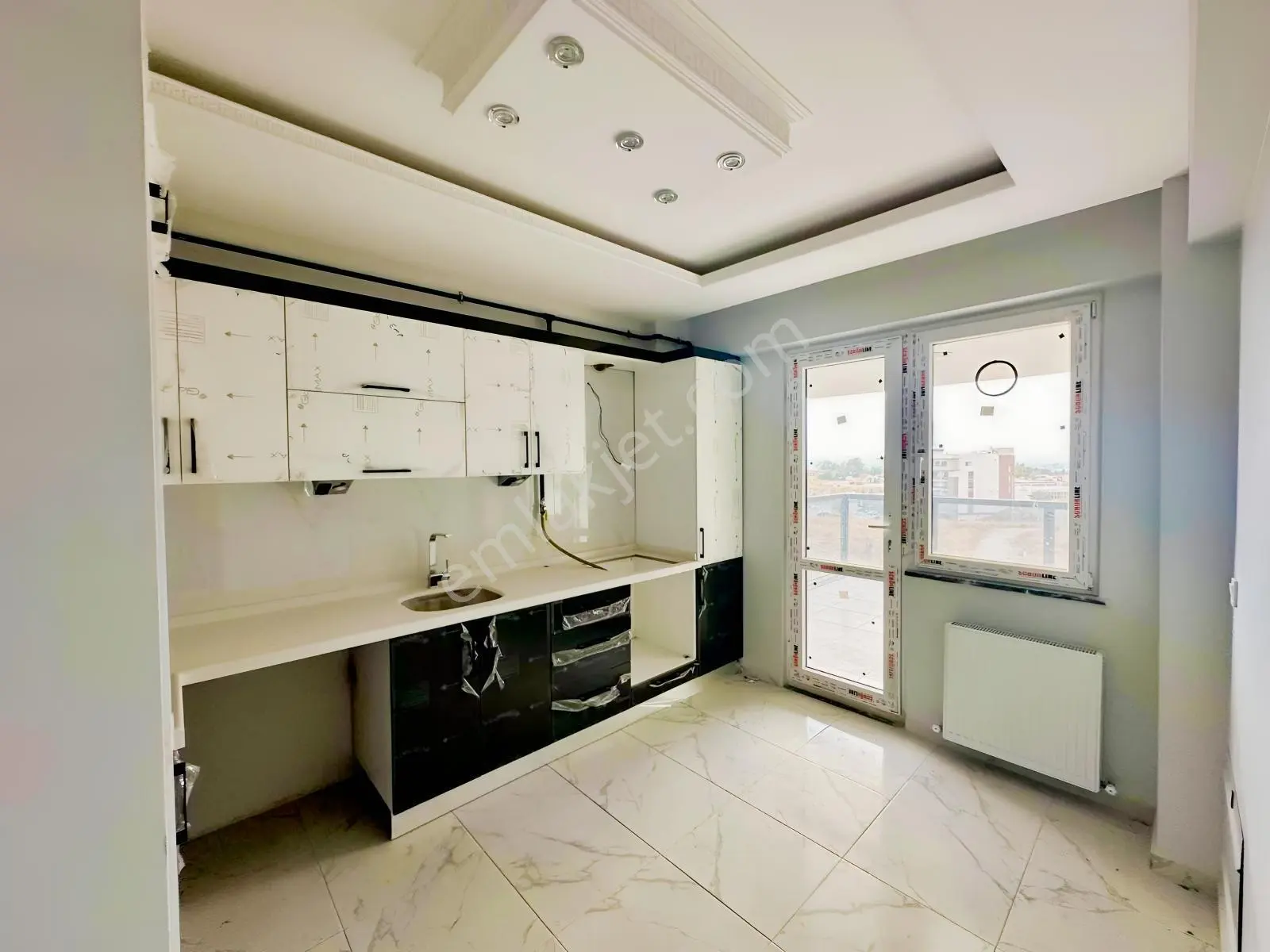 Buluruzdan Edirne Cumhuriyet Mah Satılık 3+1 Lüx Sıfır Daire — fotoğraf 2