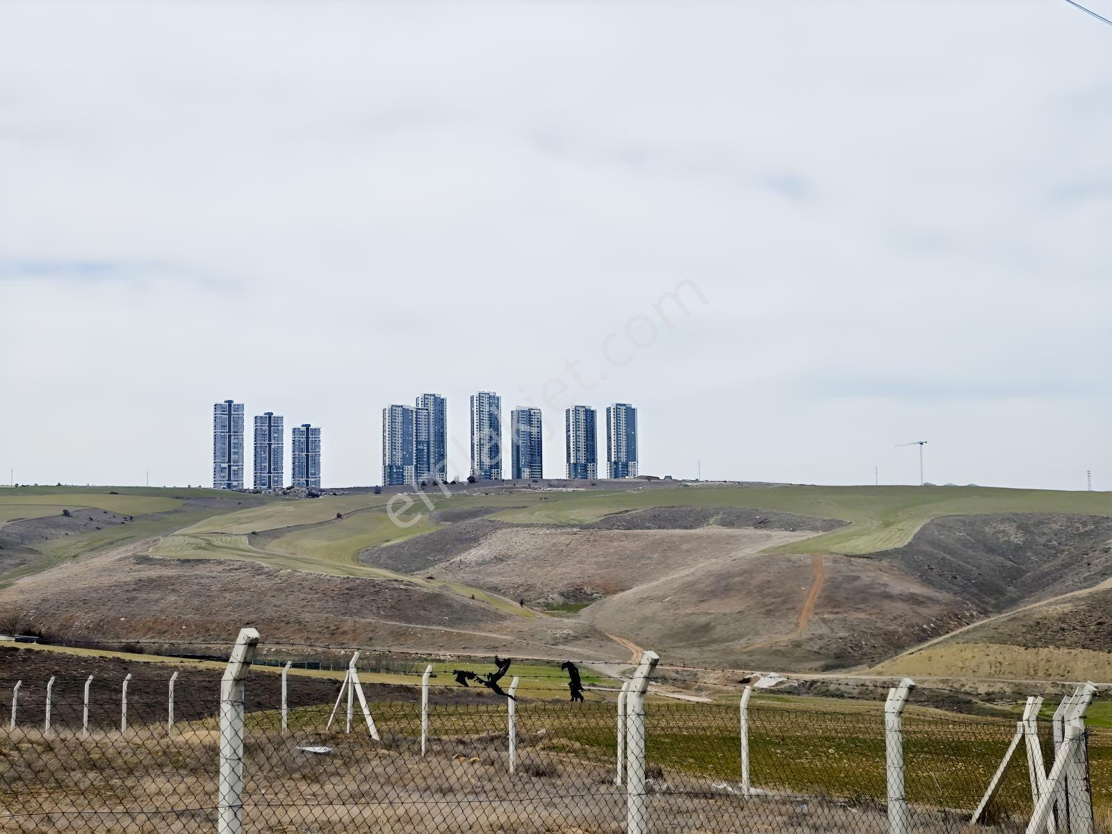 Gölbaşı Hacılar İncek Loft Karşısı 3092 M2 Villa İmarlı Arsa — fotoğraf 4