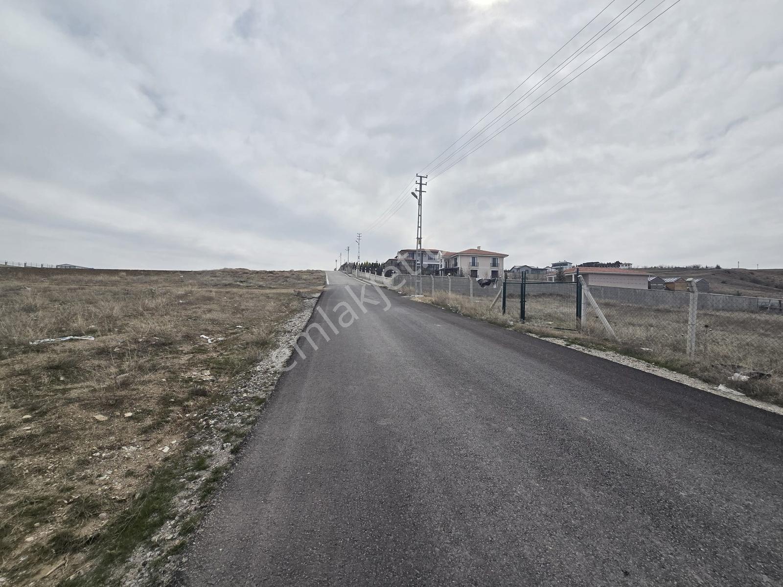 Gölbaşı Hacılar İncek Loft Karşısı 3092 M2 Villa İmarlı Arsa — fotoğraf 9