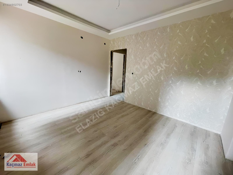 Kaçmaz Emlak'tan Özsüt Arkasında Sıfır 3+1 Satılık Daire — fotoğraf 24
