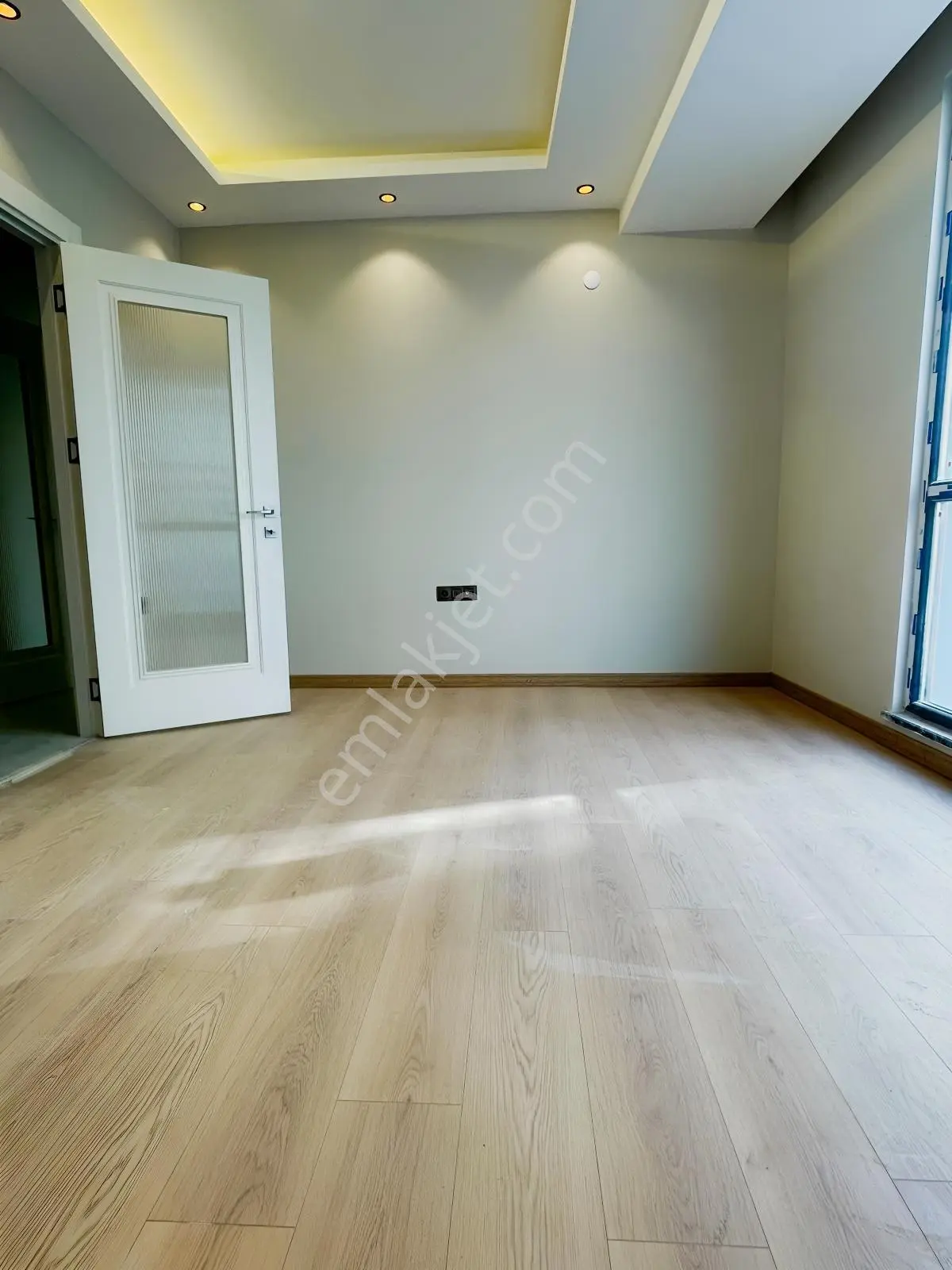 Medipol Ve Metro Yakınında Yerden Isıtmalı Sıfır 2+1 Daire — fotoğraf 6