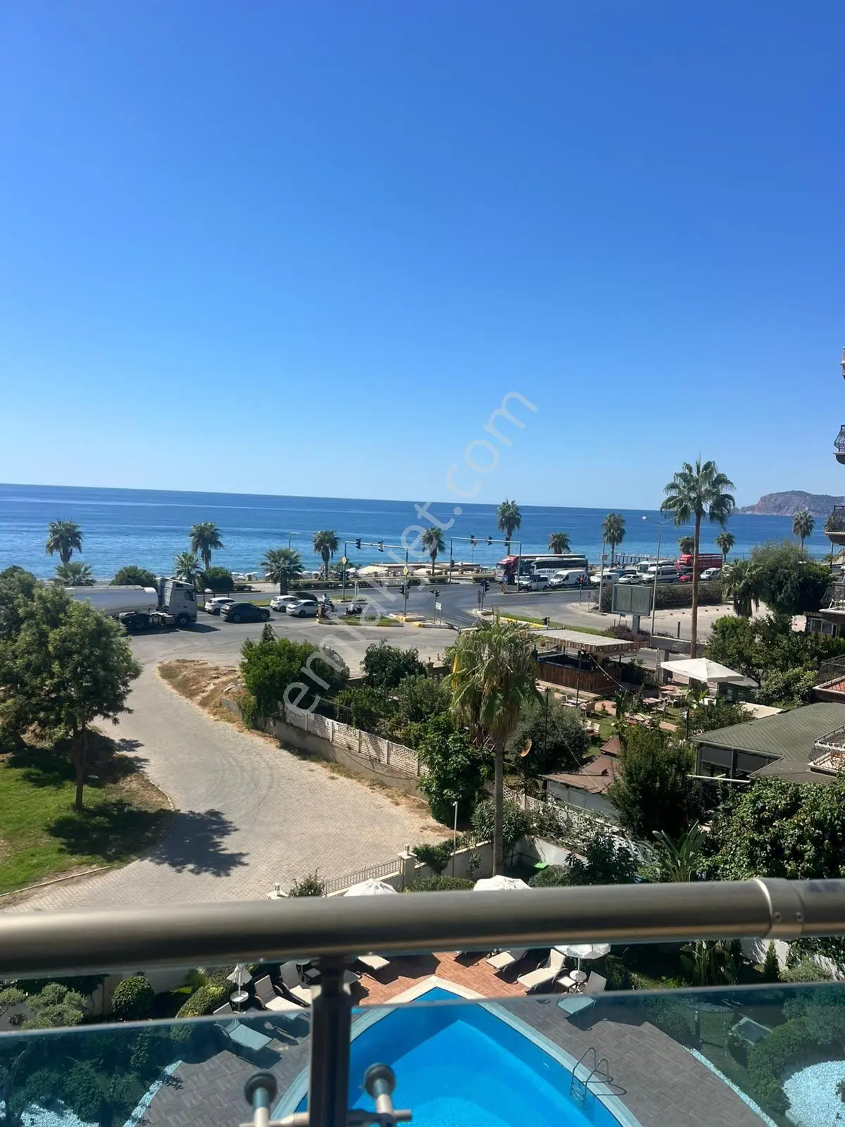Alanya Mahmutlar'da Denize Sıfır Kale Ve Deniz Manzaralı Eşyalı 1+1 — fotoğraf 30