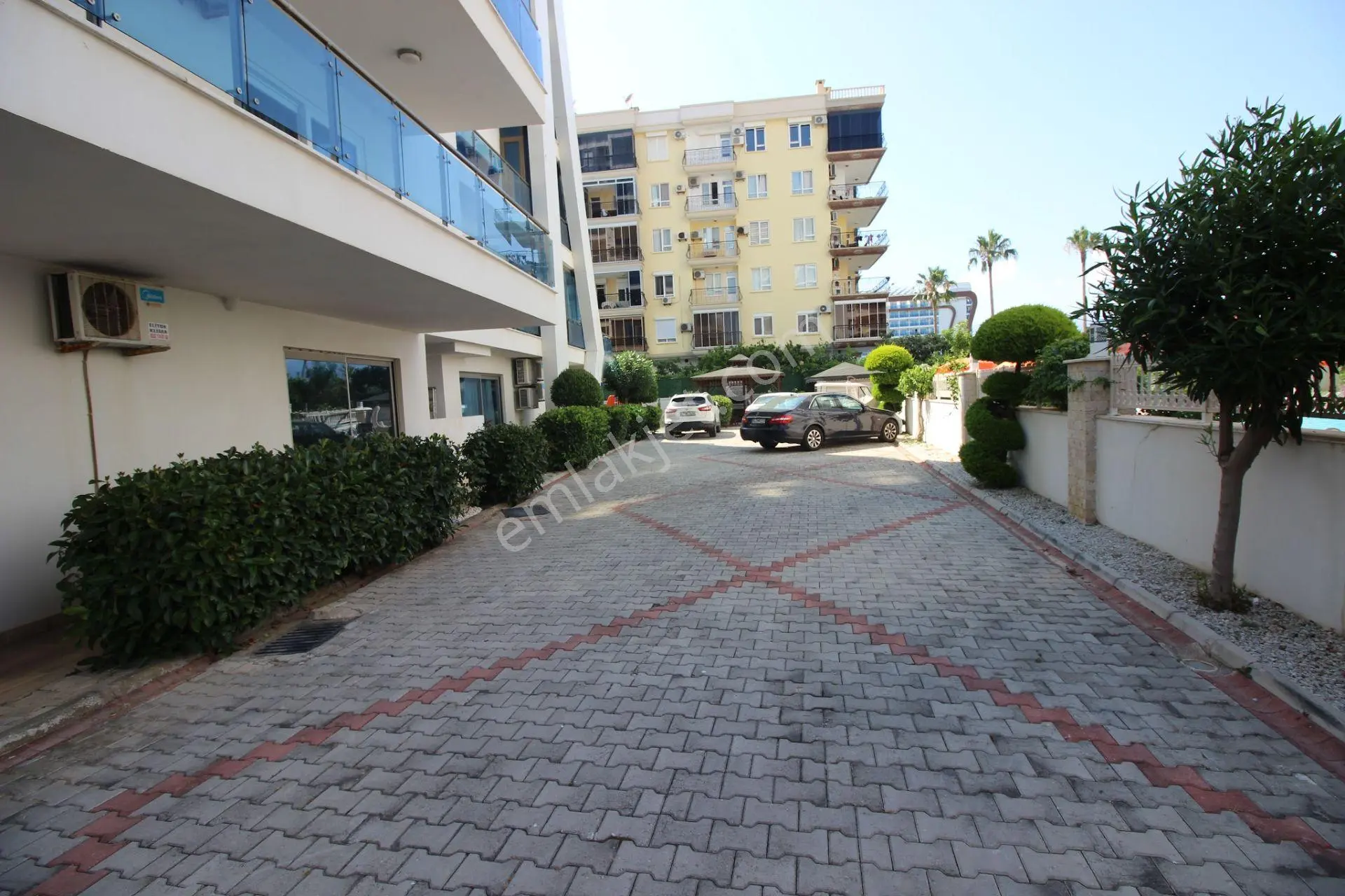 Alanya Mahmutlar'da Denize Sıfır Kale Ve Deniz Manzaralı Eşyalı 1+1 — fotoğraf 34