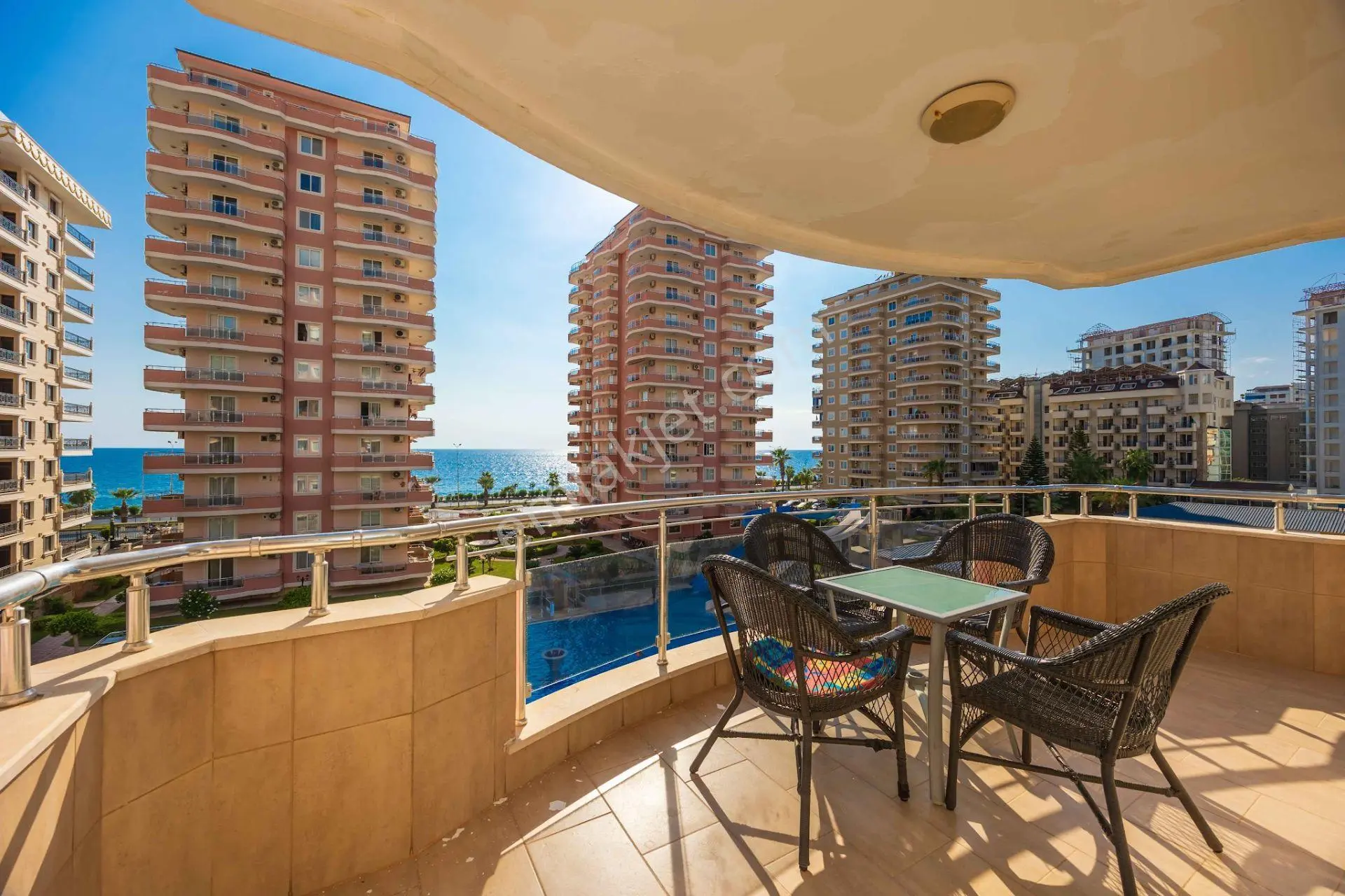 Alanya Mahmutlar'da Deniz Manzaralı 3 Cepheli 2 Balkonlu Eşyalı 2+1 — fotoğraf 20