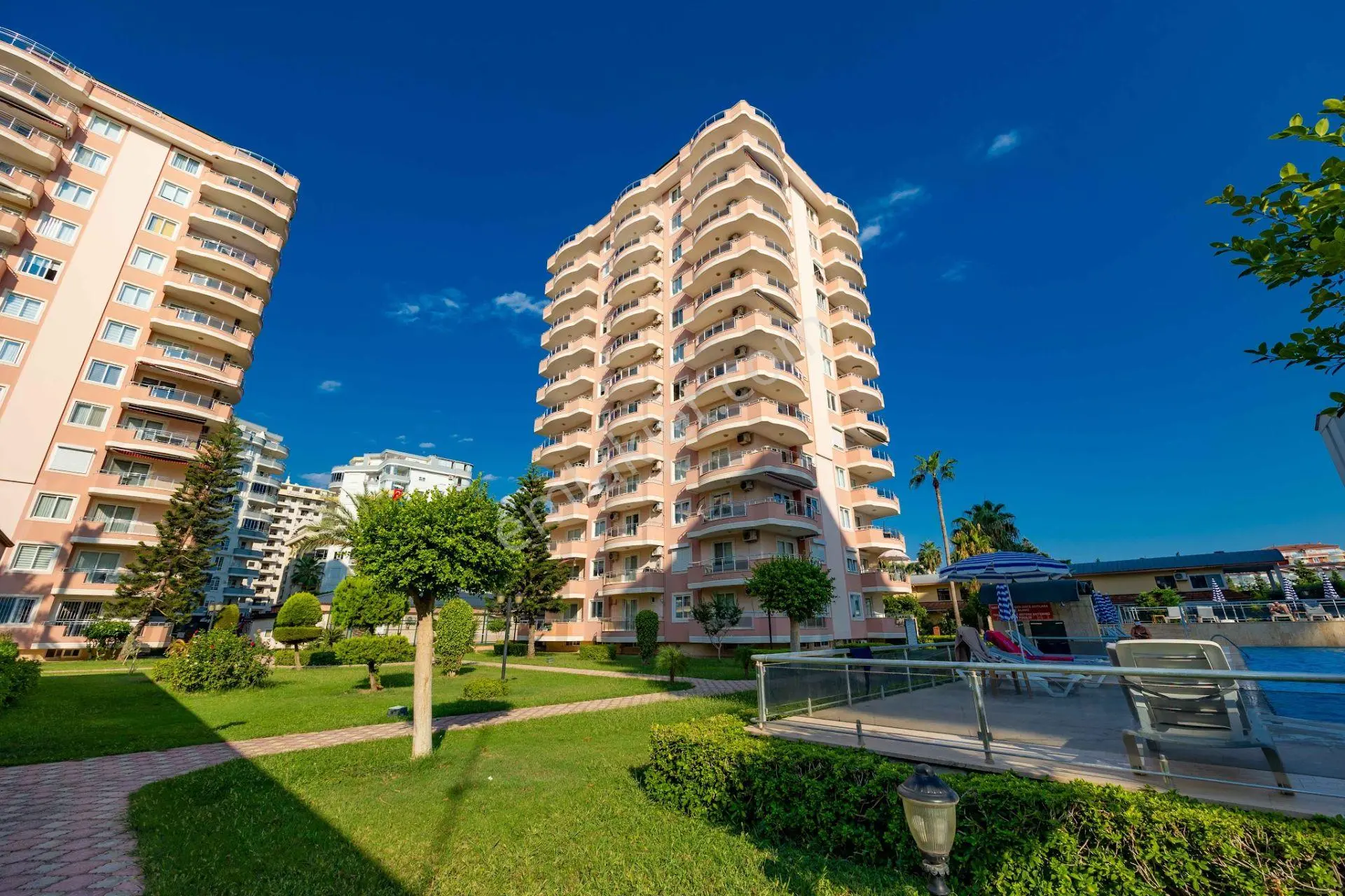 Alanya Mahmutlar'da Deniz Manzaralı 3 Cepheli 2 Balkonlu Eşyalı 2+1 — fotoğraf 29