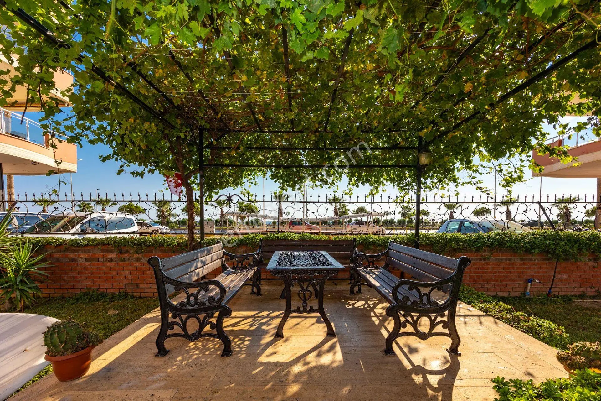 Alanya Mahmutlar'da Deniz Manzaralı 3 Cepheli 2 Balkonlu Eşyalı 2+1 — fotoğraf 36