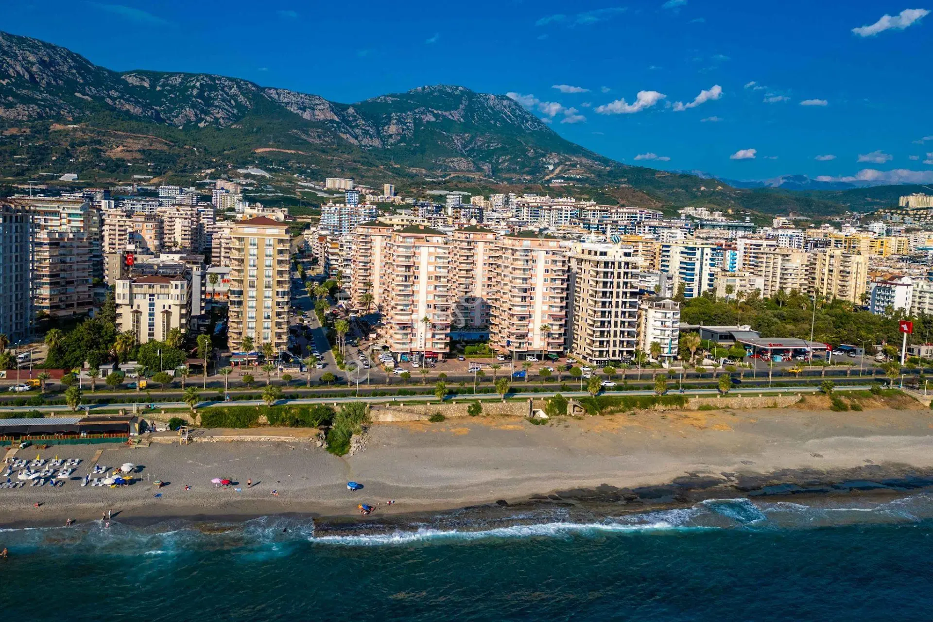 Alanya Mahmutlar'da Deniz Manzaralı 3 Cepheli 2 Balkonlu Eşyalı 2+1 — fotoğraf 39