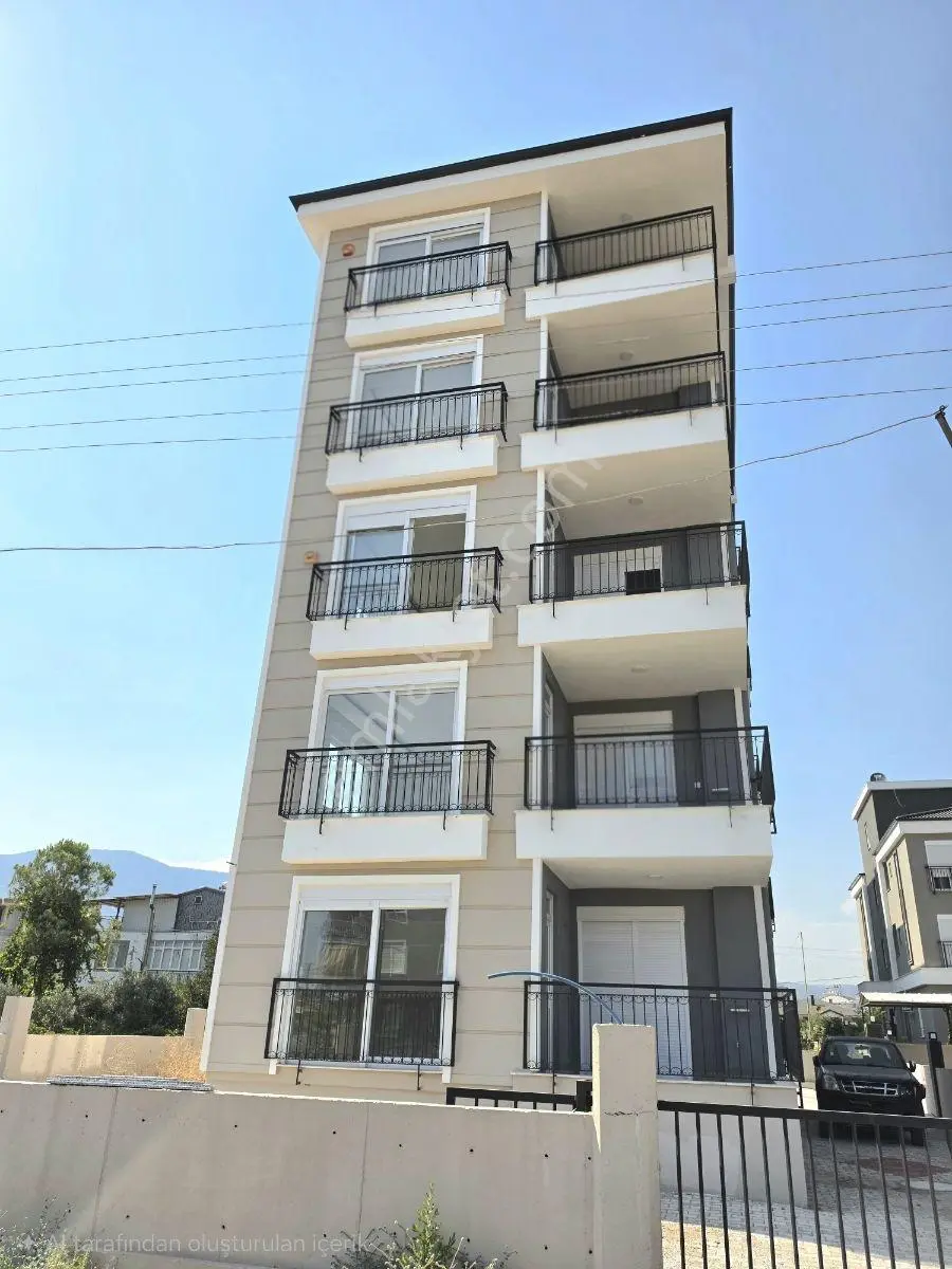 Kredi Limitsiz Yeniköy'De Merkezi Konumda 2.Kat Sıfır 2+1 Daire