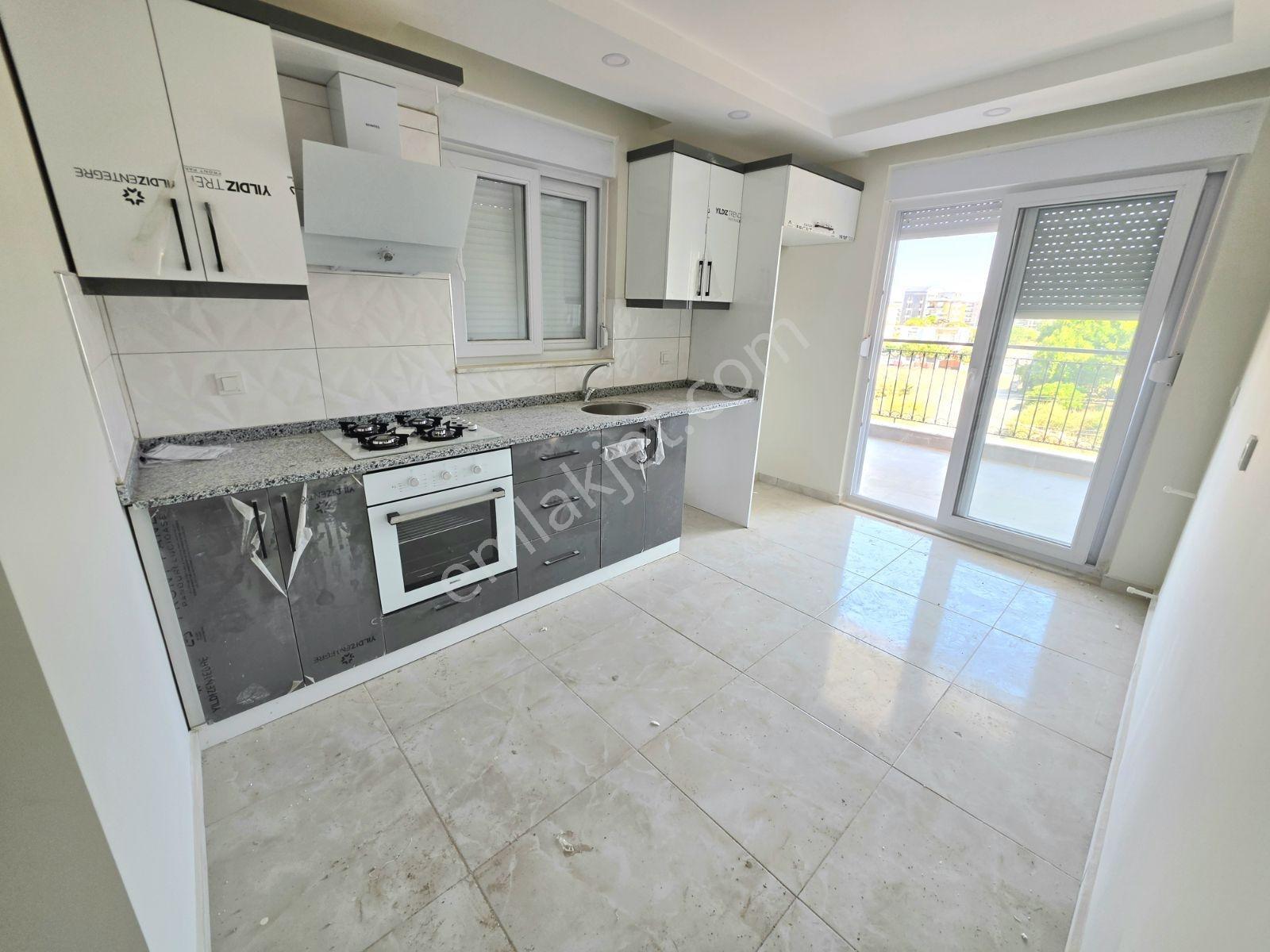 Kredi Limitsiz Yeniköy'de Merkezi Konumda 2.kat Sıfır 2+1 Daire — fotoğraf 2