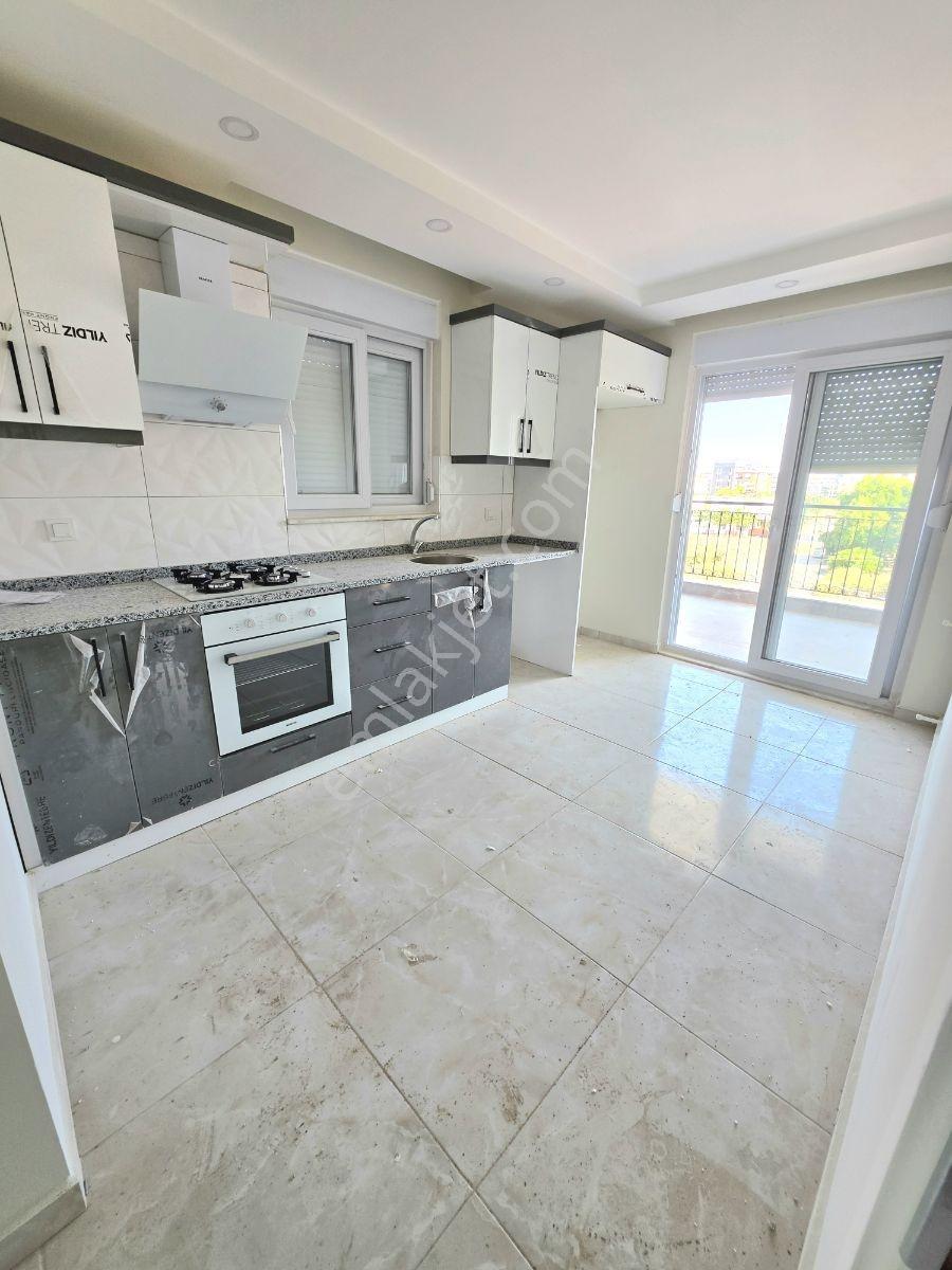 Kredi Limitsiz Yeniköy'de Merkezi Konumda 2.kat Sıfır 2+1 Daire — fotoğraf 4