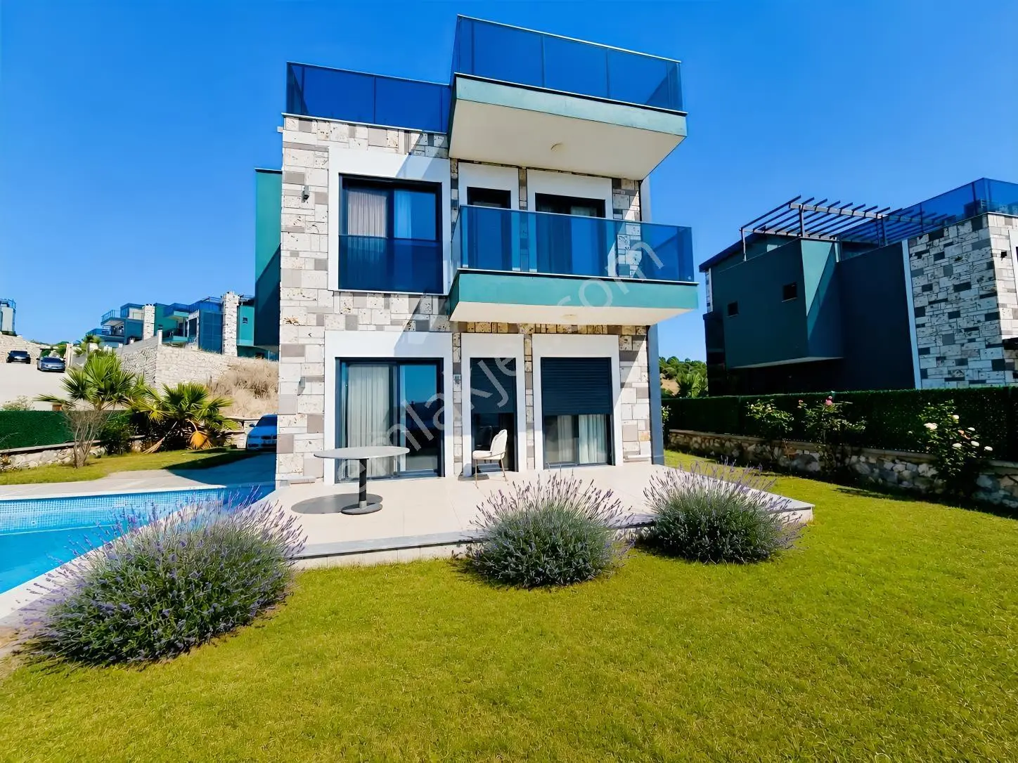 Foça Kozbeylide Reva Konaklarında Özel Havuzlu 4+1 Villa — fotoğraf 2