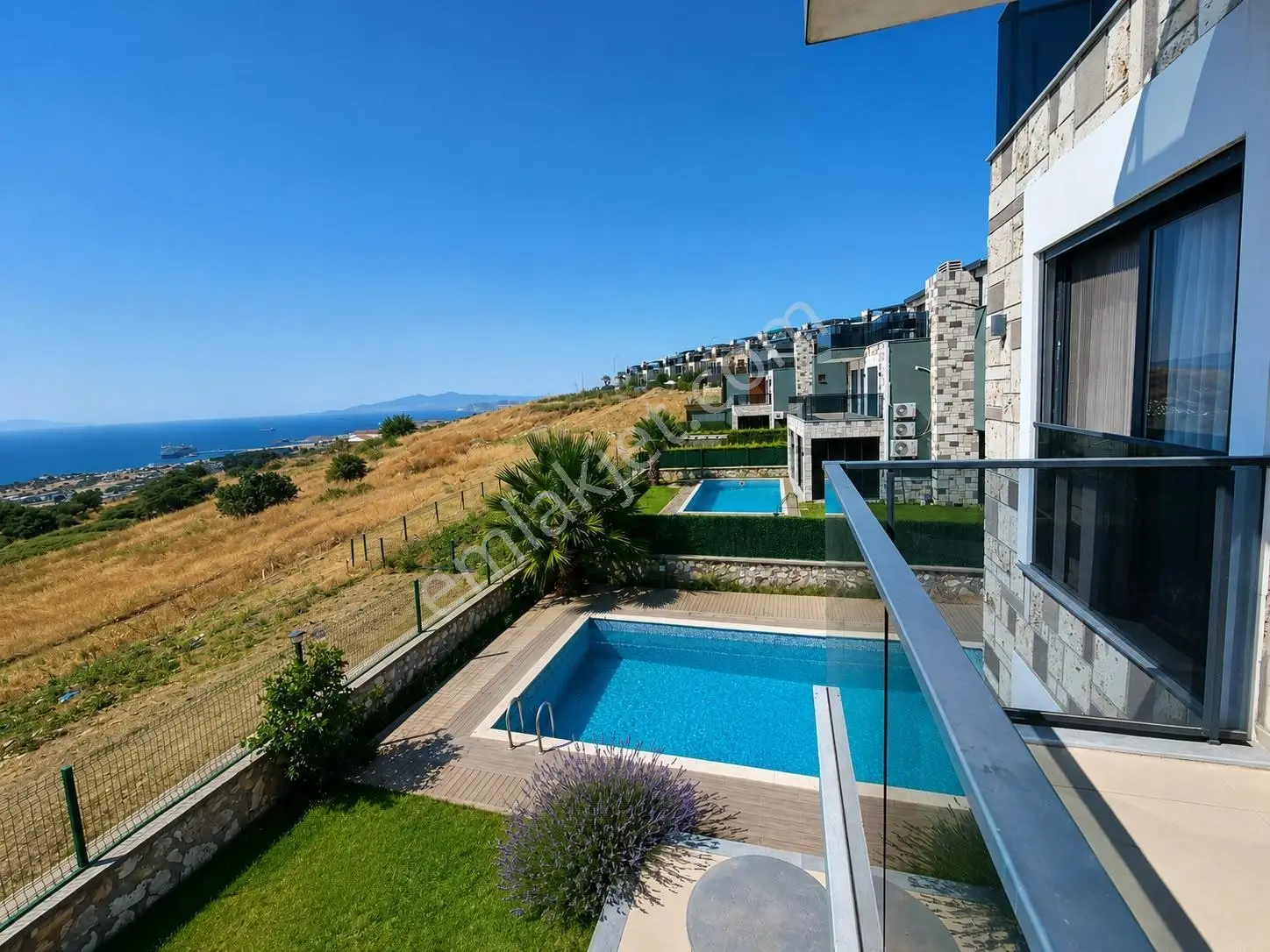 Foça Kozbeylide Reva Konaklarında Özel Havuzlu 4+1 Villa — fotoğraf 19