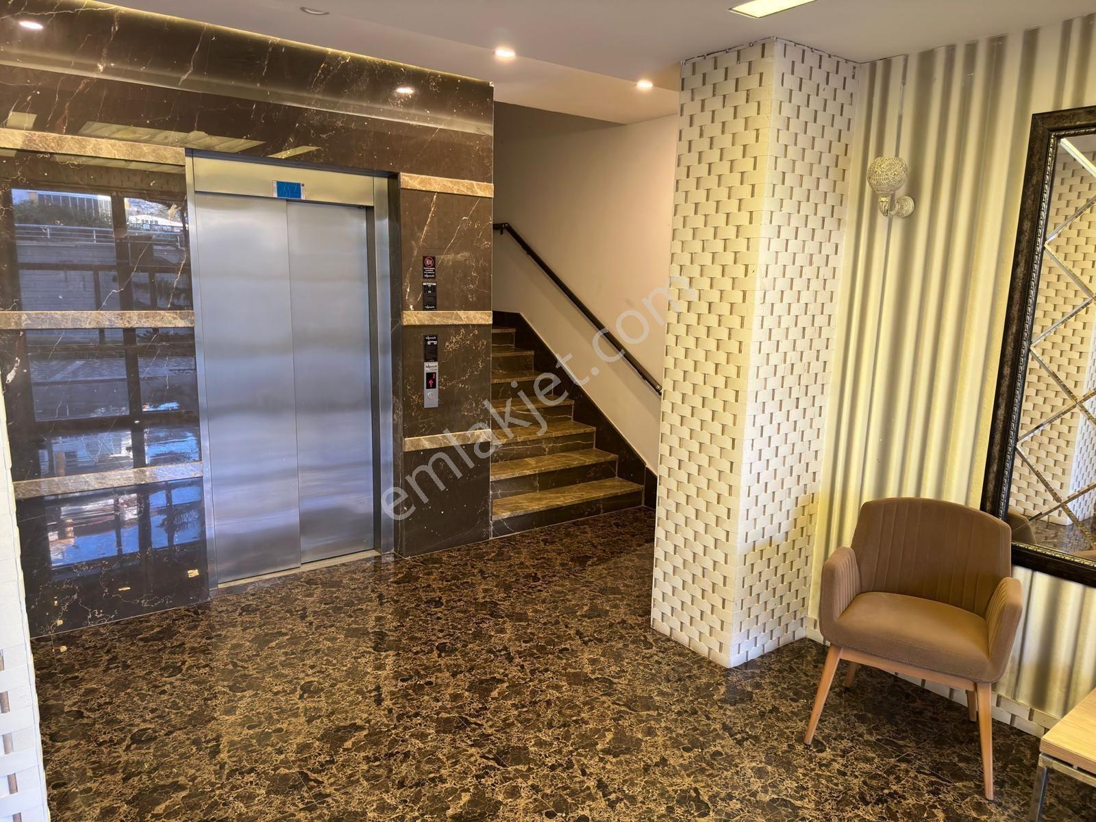 Alanya Kestel'de Denize 100 M Deniz Manzaralı Havuzlu Sitede Eşyalı 1+1 — fotoğraf 21