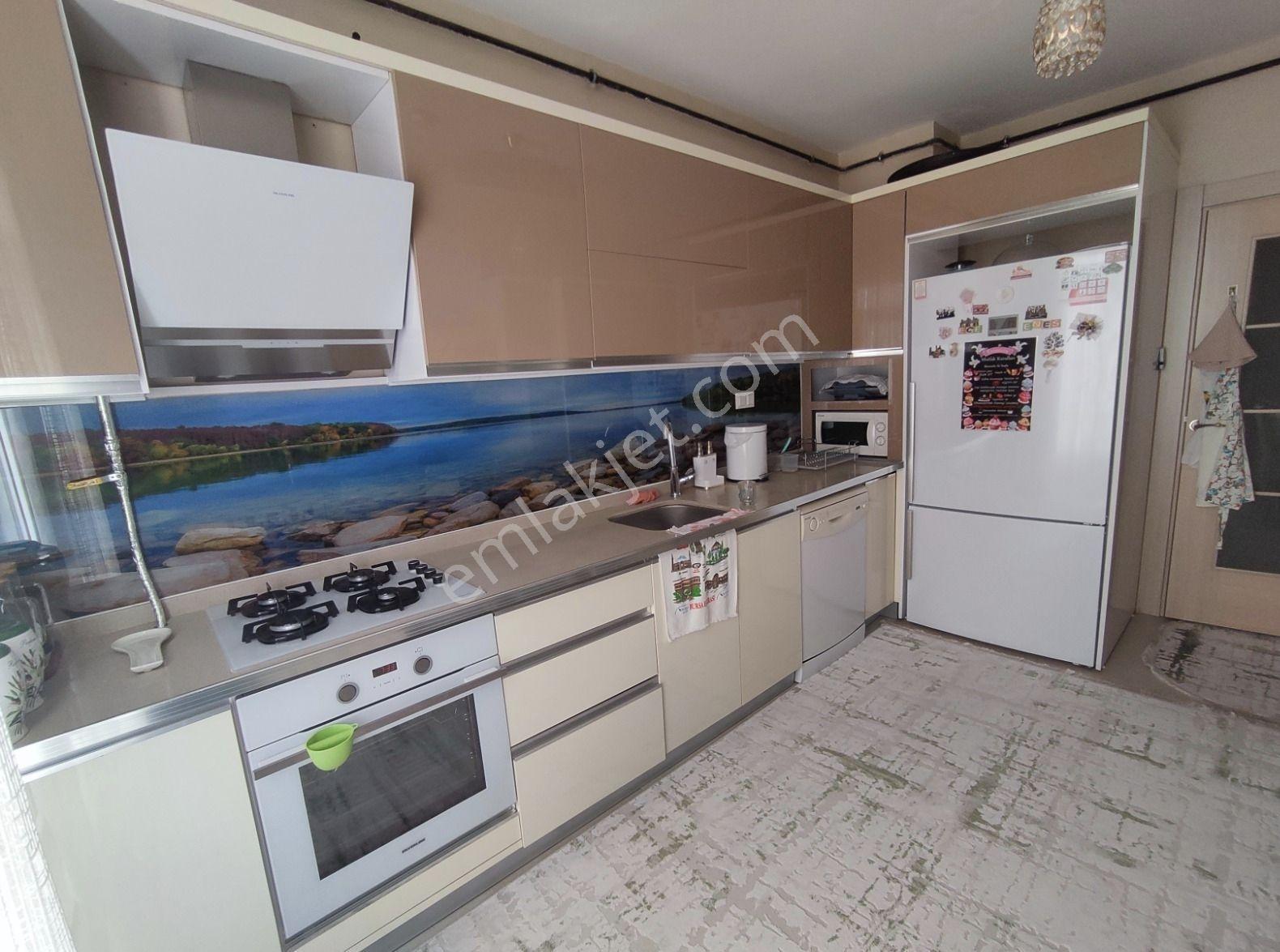 Maşuk Emlak Tan 3+1 170 M2 Yol Üstü Arakat Borçsuz — fotoğraf 7