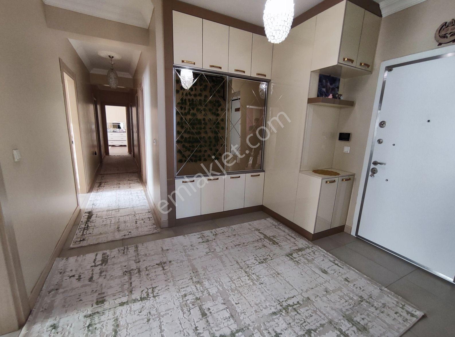 Maşuk Emlak Tan 3+1 170 M2 Yol Üstü Arakat Borçsuz — fotoğraf 10