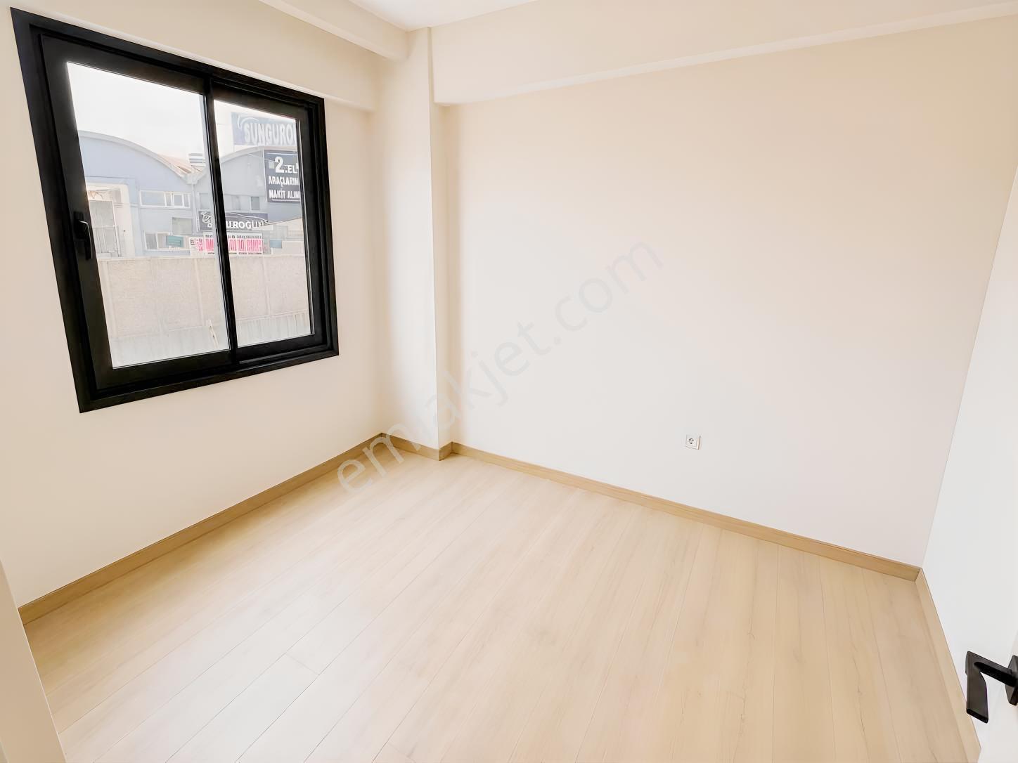 Gaziemir Optimum Ve Havalimanına Komşu 1+1 Yatırımlık Daire... — fotoğraf 4