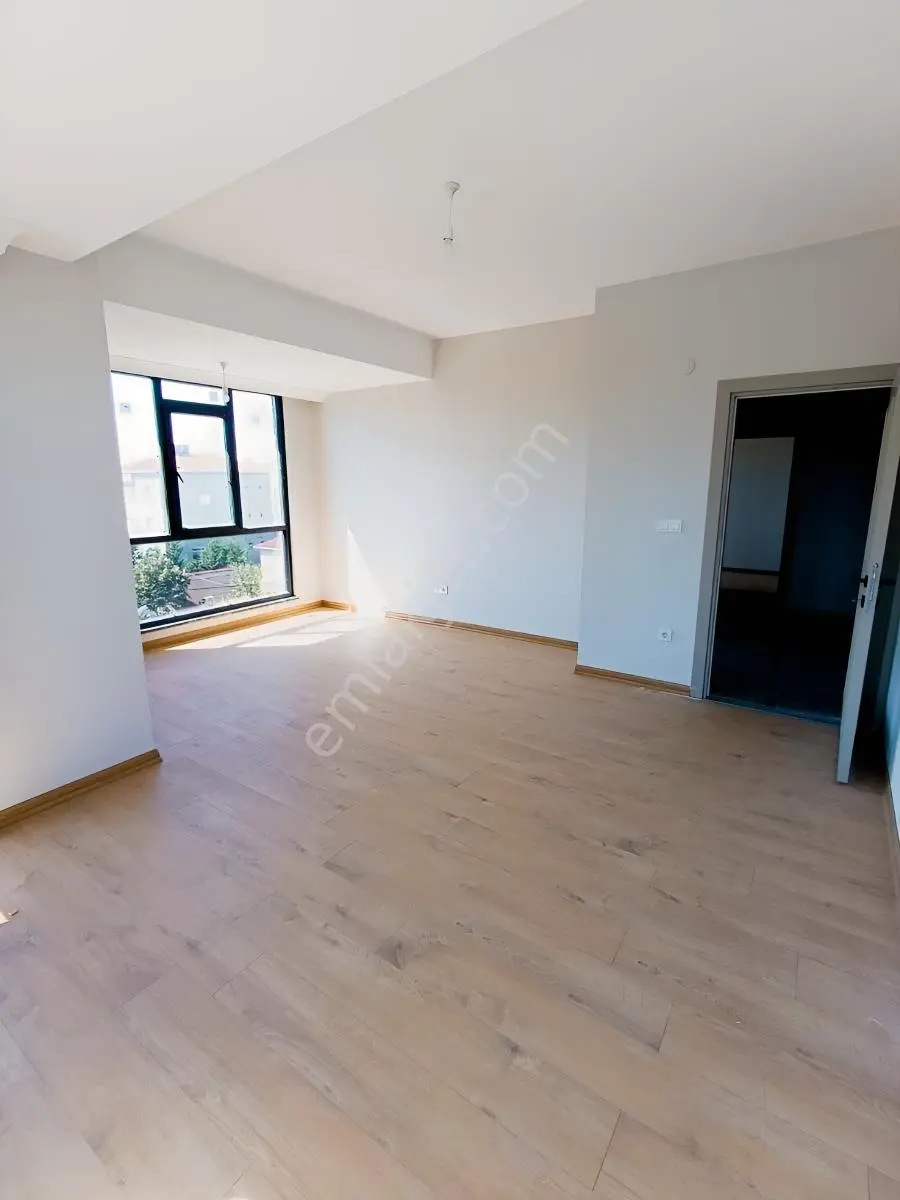 Sultanbeyli Battalgazi Mah. Hastaneyolu Üzeri Satılık 4+1 Dublex — fotoğraf 11