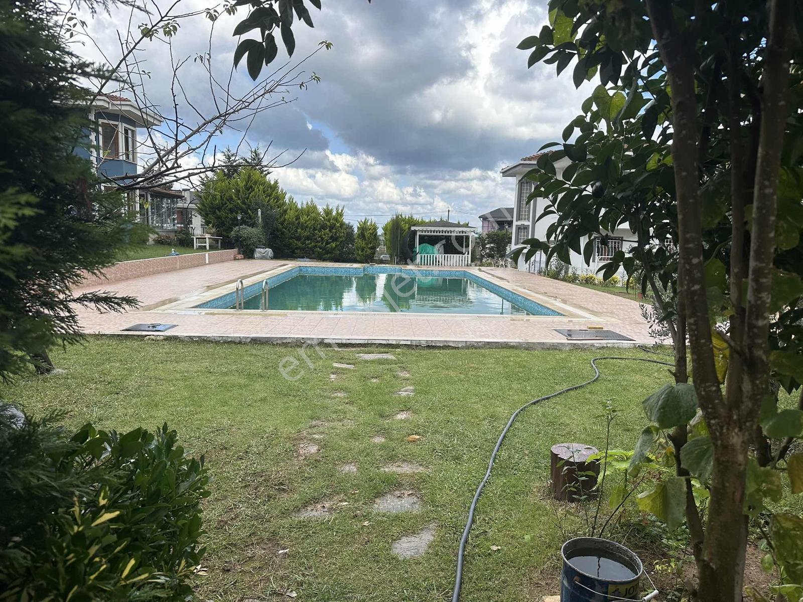 Şile Ahmetli Mah'de Renkli Dünya Konakları 4+2 Satılık Villa — fotoğraf 37