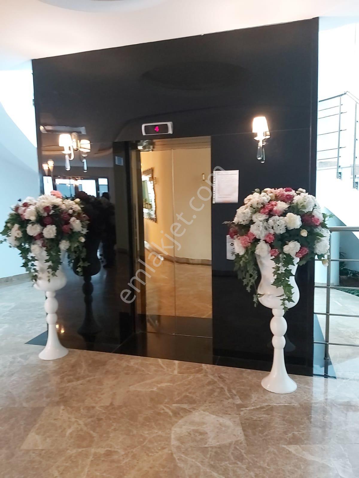 Alanya Tosmur'da Denize Sıfır Plaja Alt Geçitli Sitede Eşyalı 1+1 — fotoğraf 21