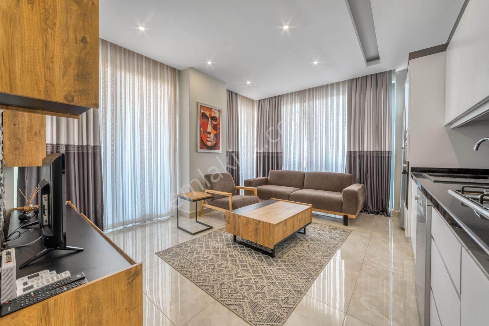 Alanya Mahmutlar'da Denize Sıfır Aquaparklı Sitede Lüks Eşyalı 2+1 — fotoğraf 6