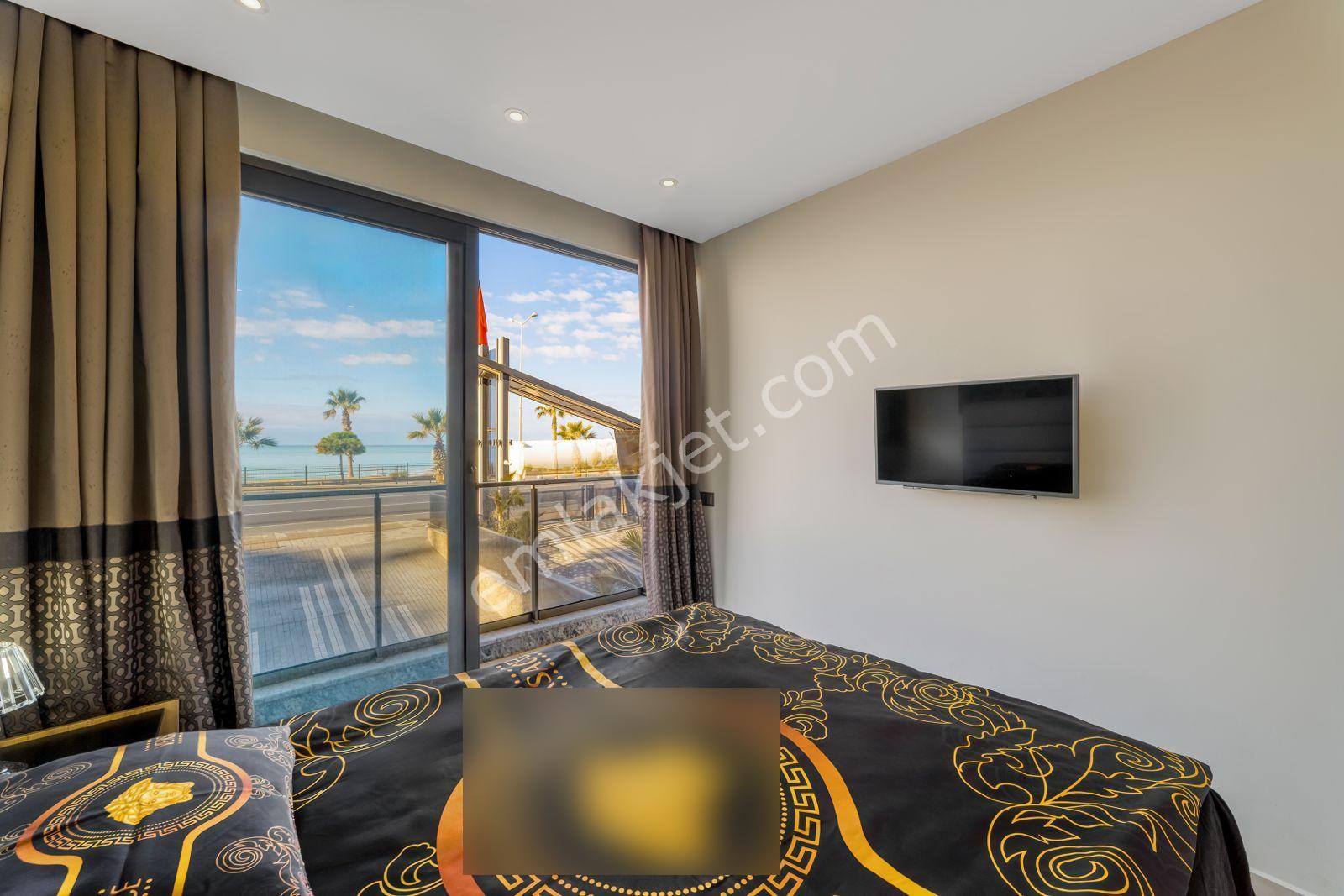 Alanya Mahmutlar'da Denize Sıfır Aquaparklı Sitede Lüks Eşyalı 2+1 — fotoğraf 8