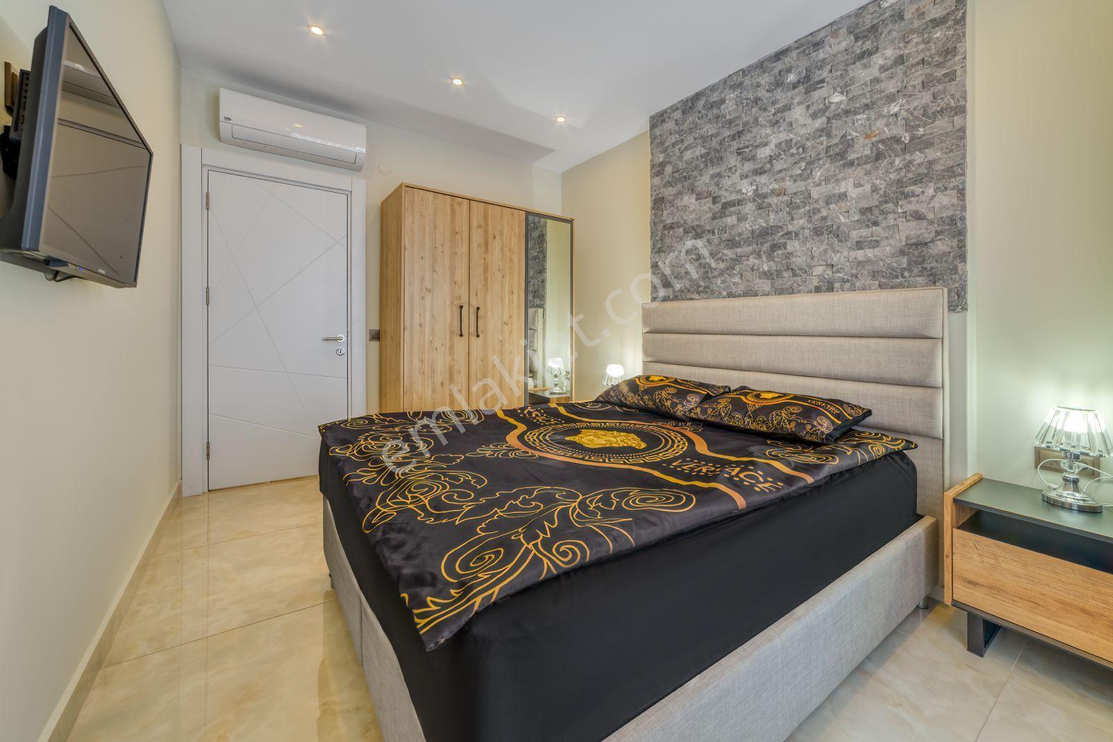 Alanya Mahmutlar'da Denize Sıfır Aquaparklı Sitede Lüks Eşyalı 2+1 — fotoğraf 10