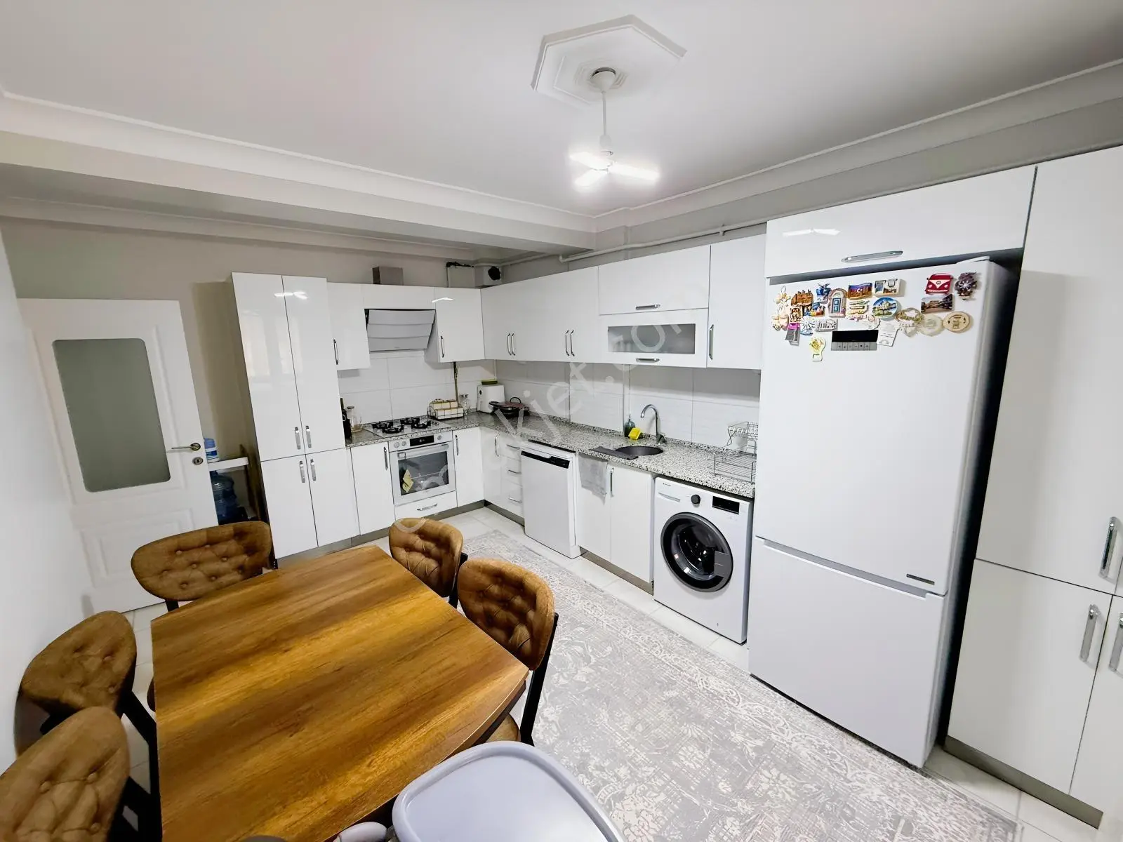 Yenidoğan'da Viessmann Kombili Arçelik Ankastreli 3+1 Daire — fotoğraf 3