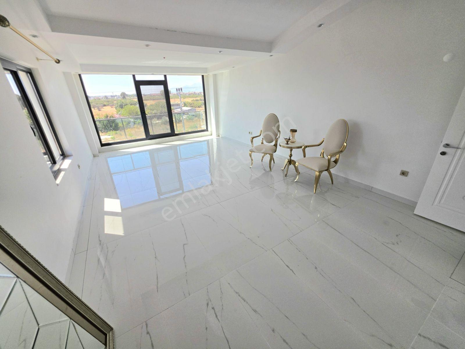 Odabaşında 300m2 Arsa İçerisinde 245m2 Tribleks Villa — fotoğraf 23
