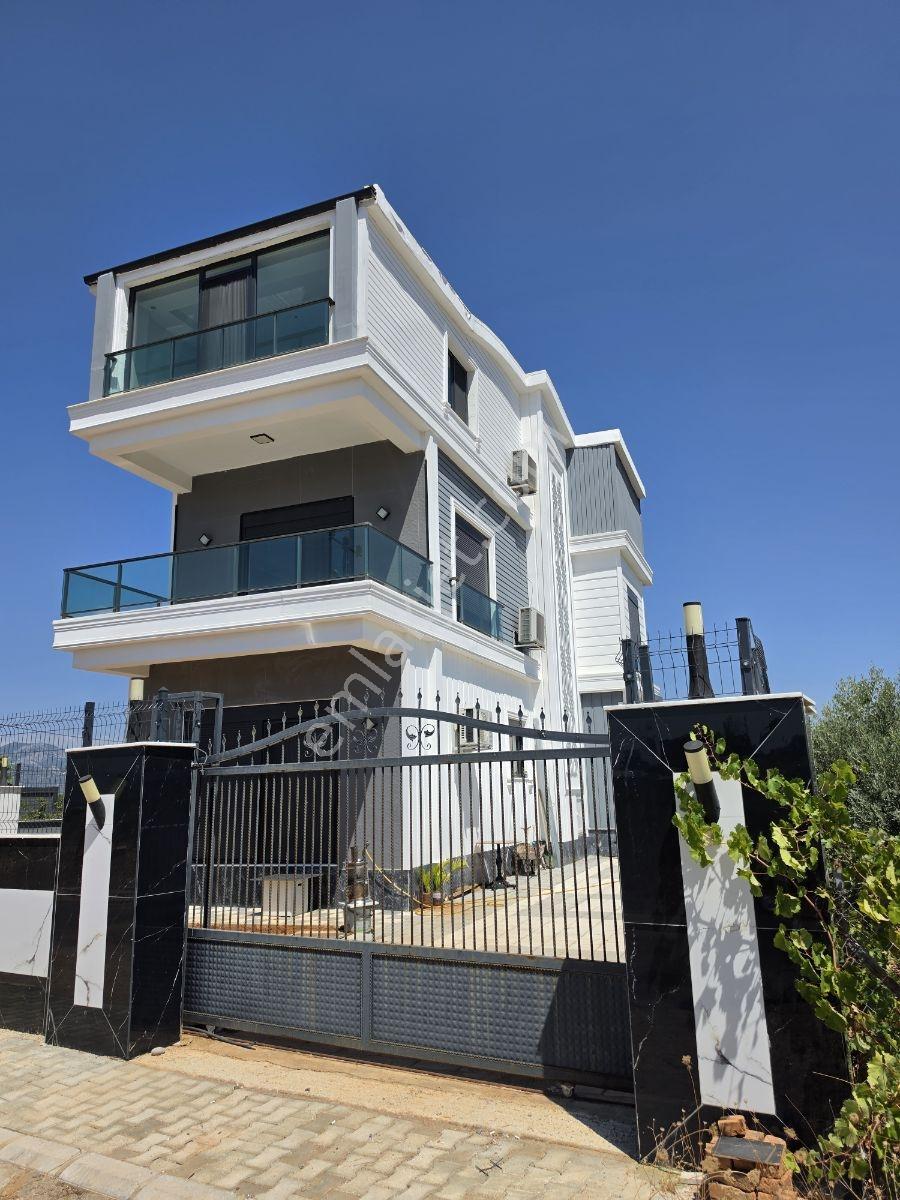 Odabaşında 300m2 Arsa İçerisinde 245m2 Tribleks Villa — fotoğraf 29