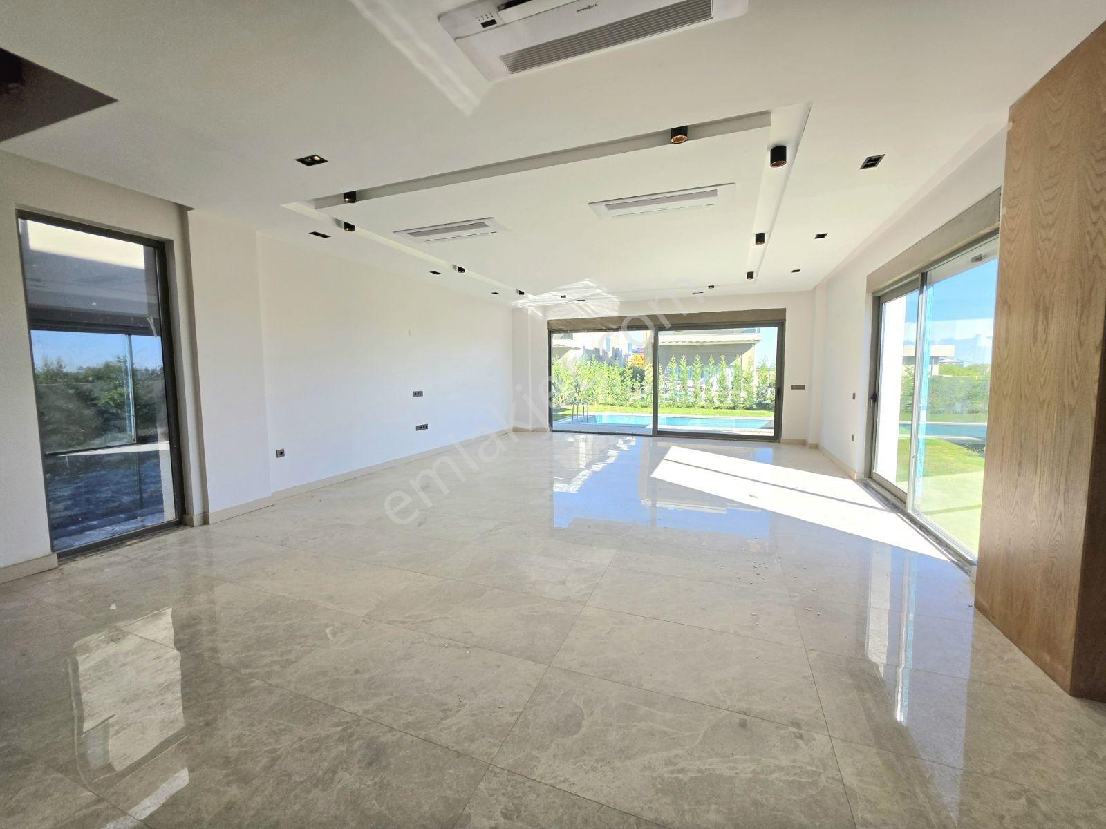 Altınkale'de Site İçerisinde Müstakil Havuzlu 4+1 Lüks Villa — fotoğraf 29