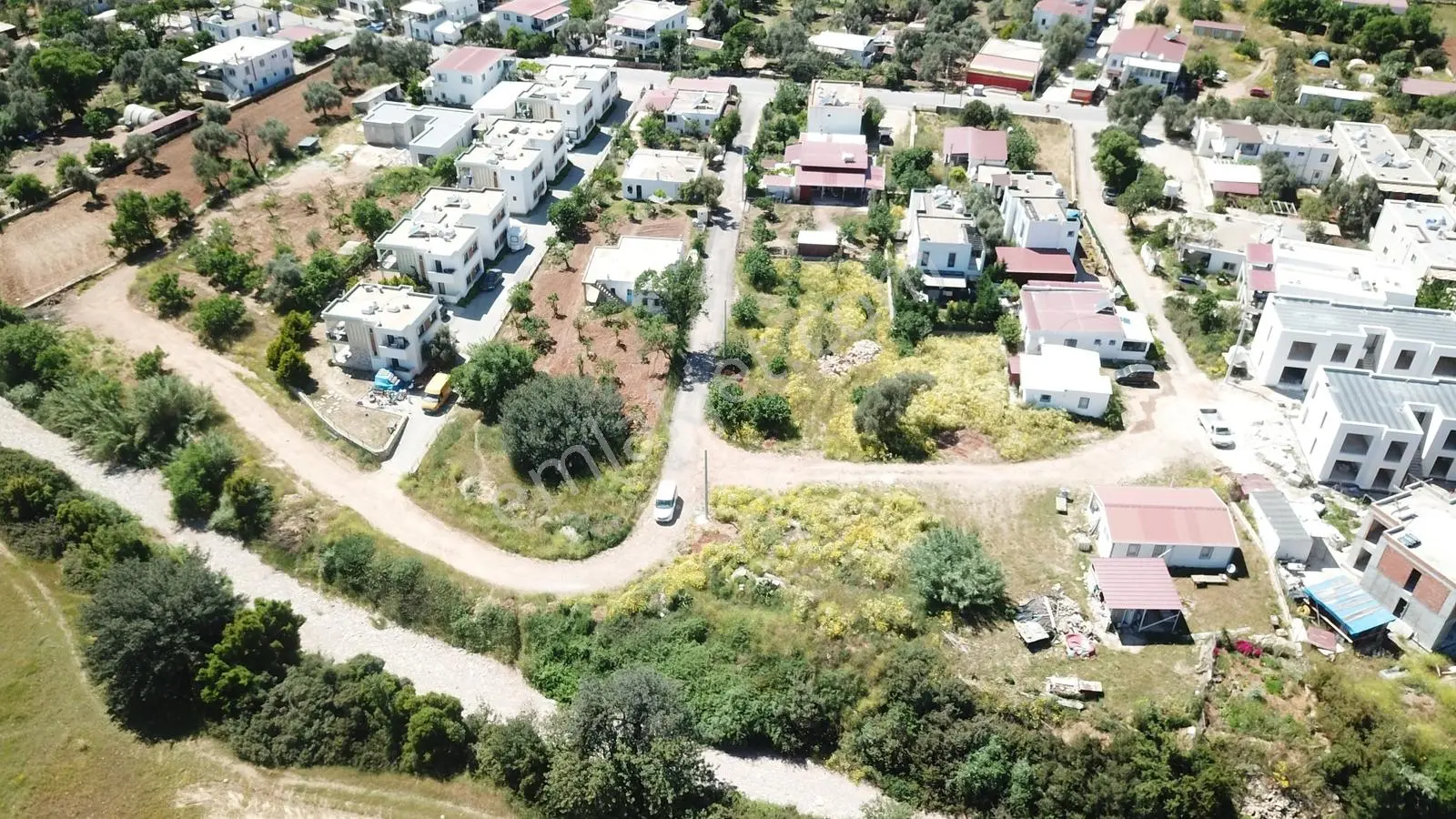 Bodrum Yalıçiftlik'te Satılık 580 M2 %40 İmarlı Arsa — fotoğraf 4