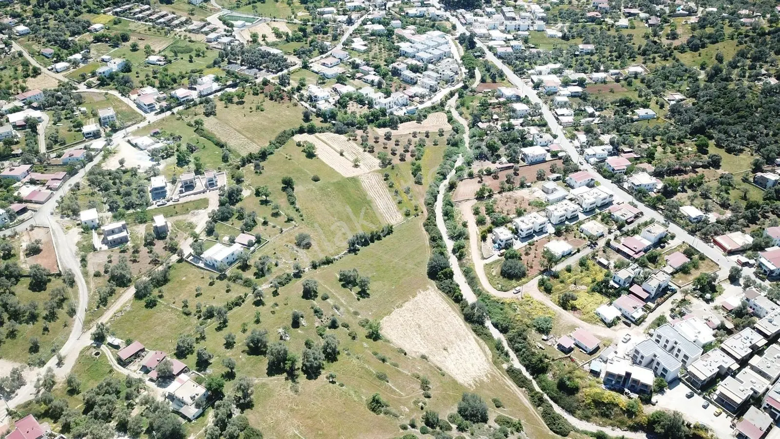 Bodrum Yalıçiftlik'te Satılık 580 M2 %40 İmarlı Arsa — fotoğraf 6